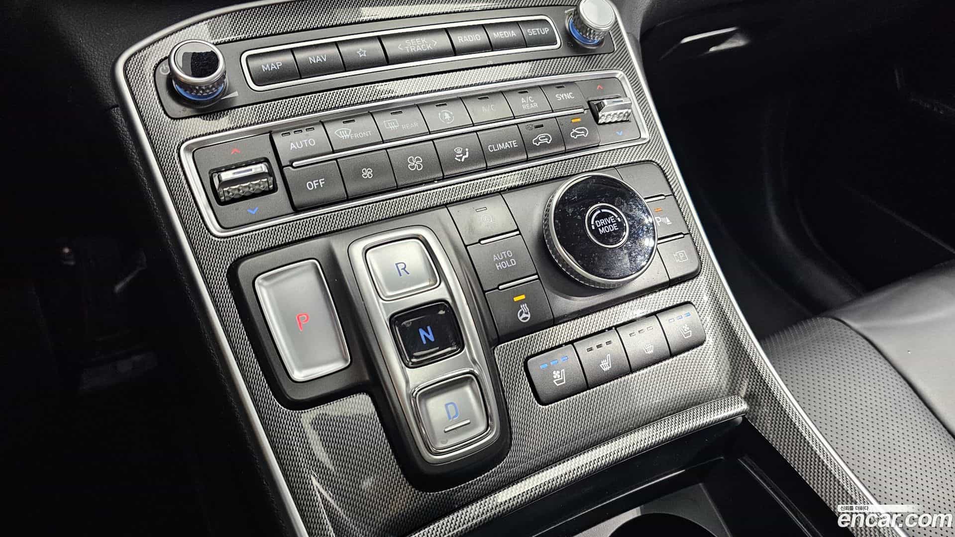 Santafe Hyundai 2023.2-INNER-009