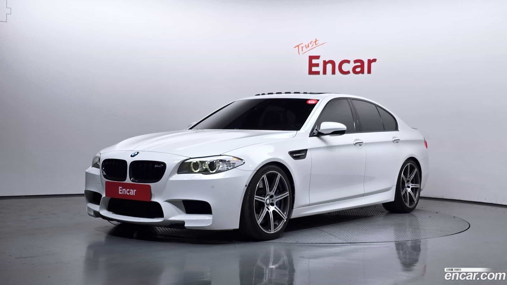 M5 BMW 2012.10-OUTER-001