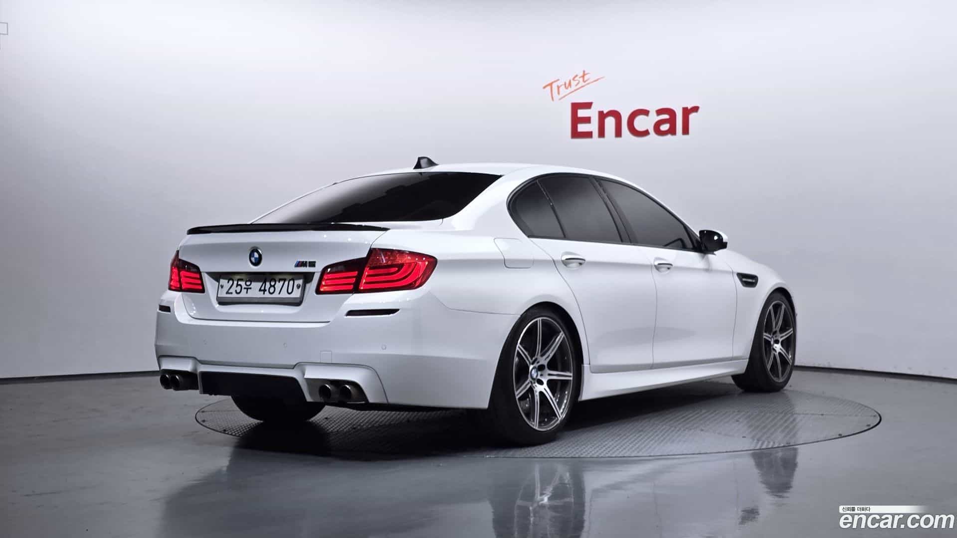 M5 BMW 2012.10-OUTER-002