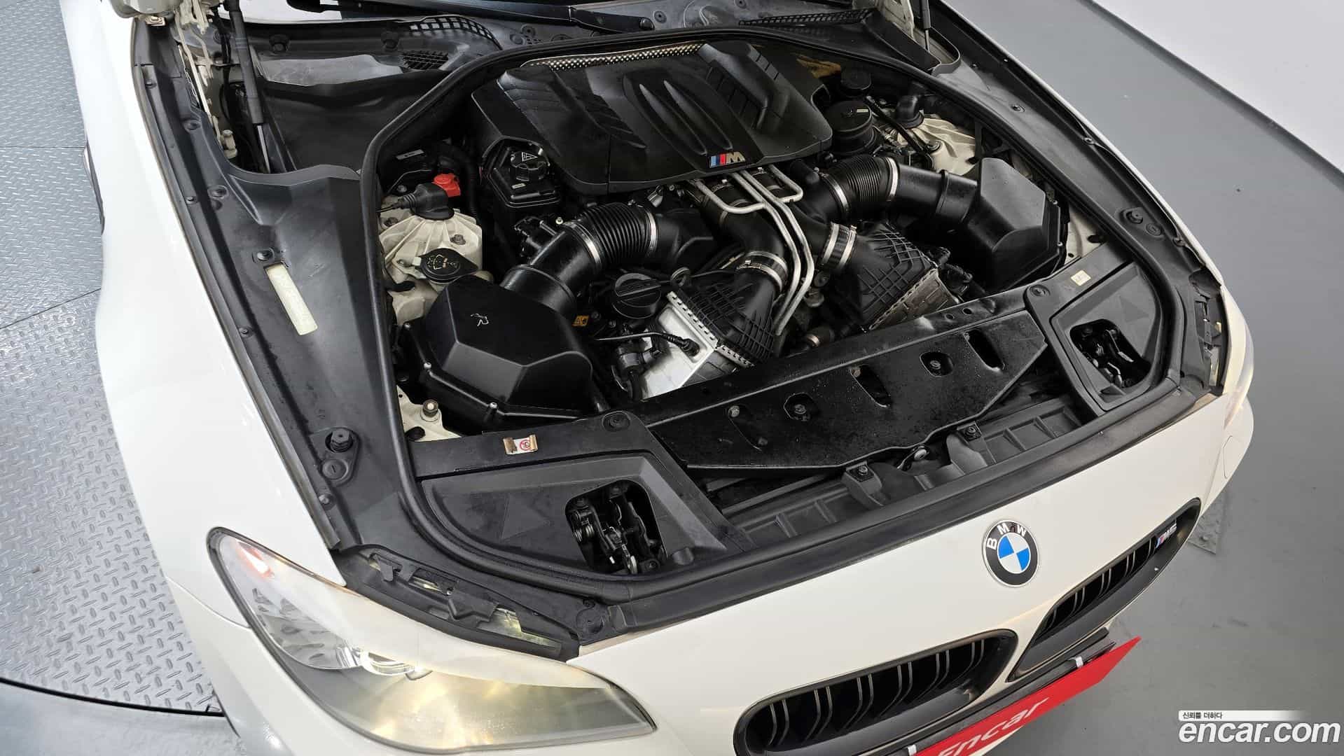 M5 BMW 2012.10-OUTER-006
