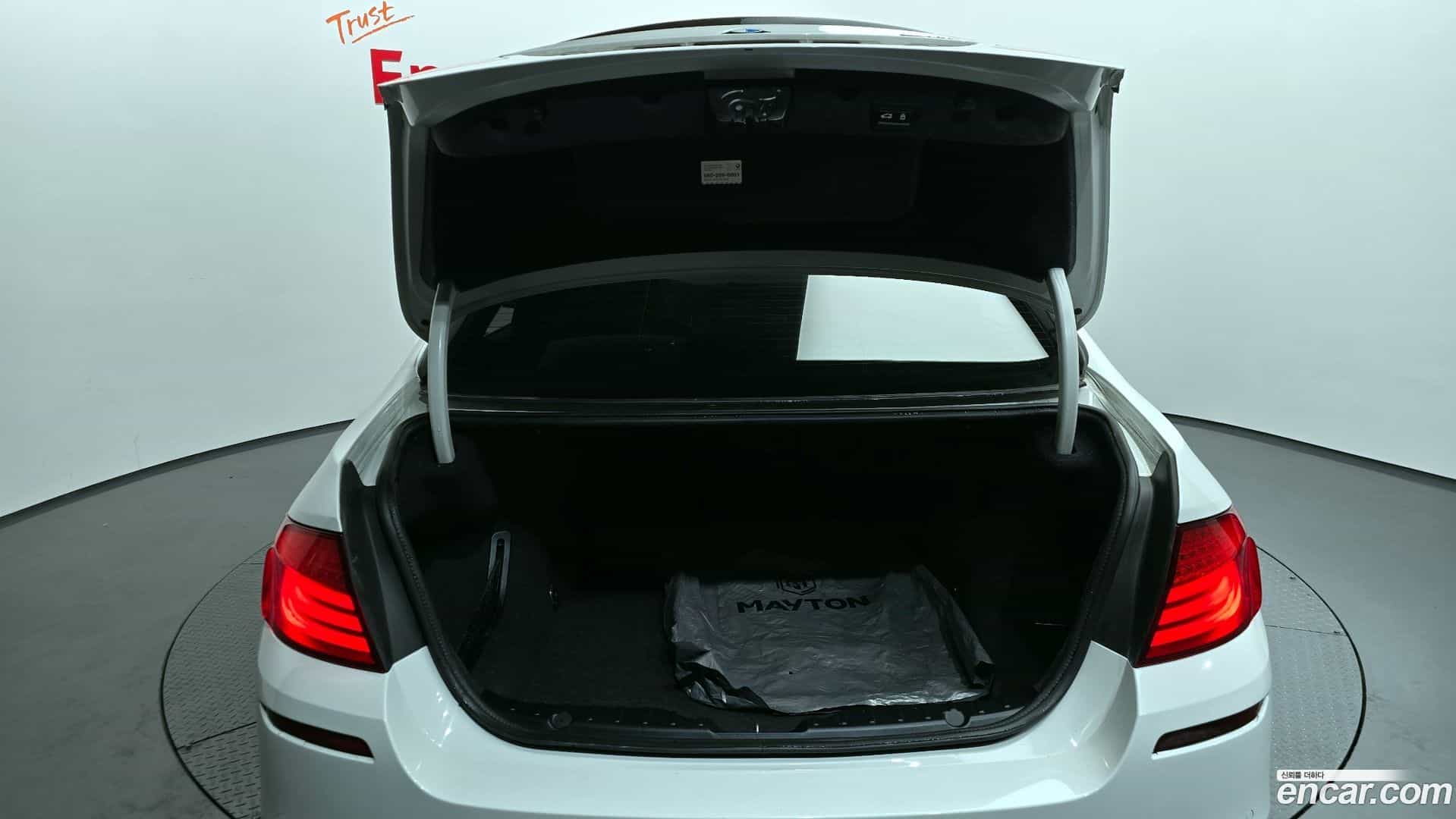 M5 BMW 2012.10-OPTION-040