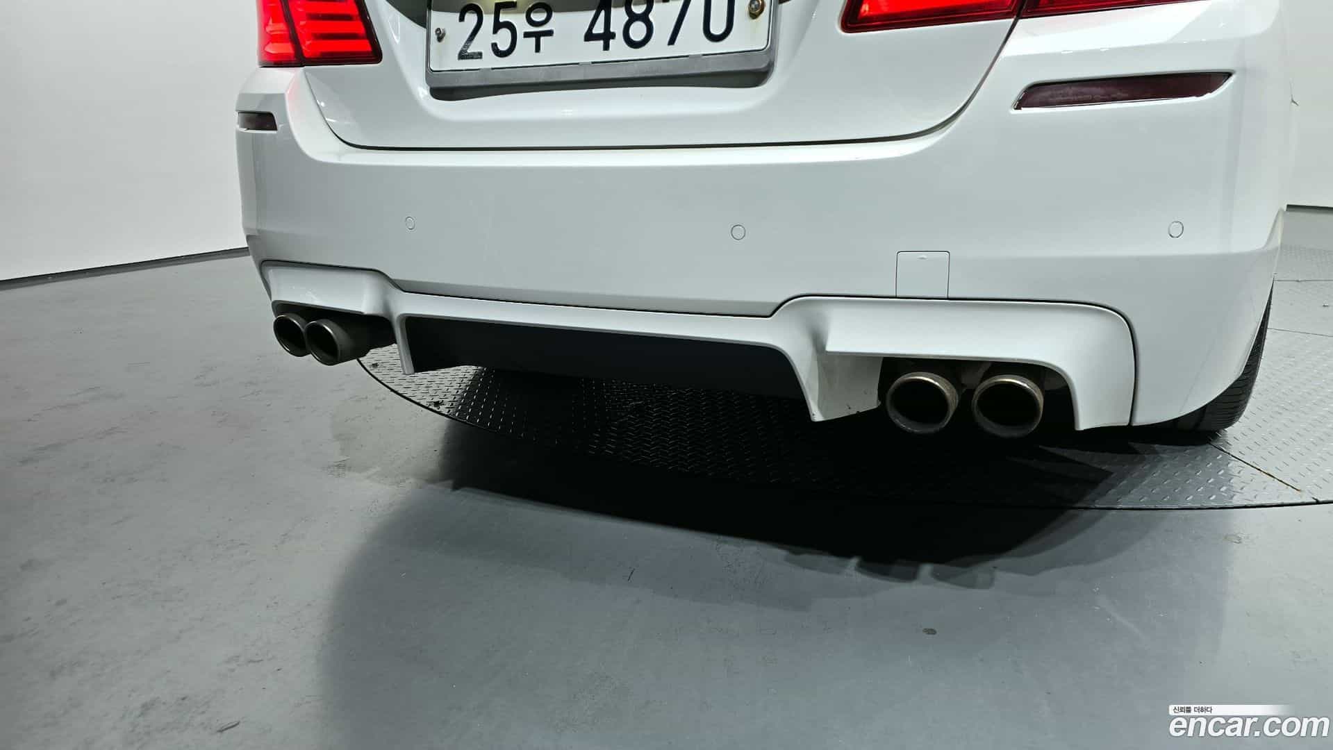 M5 BMW 2012.10-OPTION-046