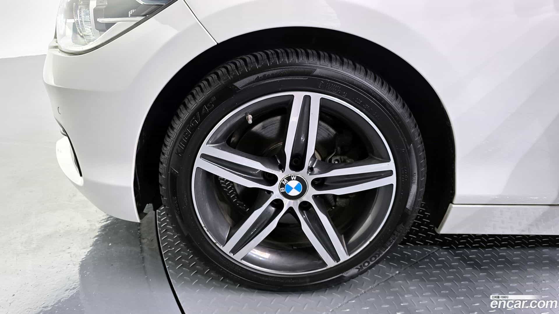 1-Series BMW 2017.4-OUTER-005