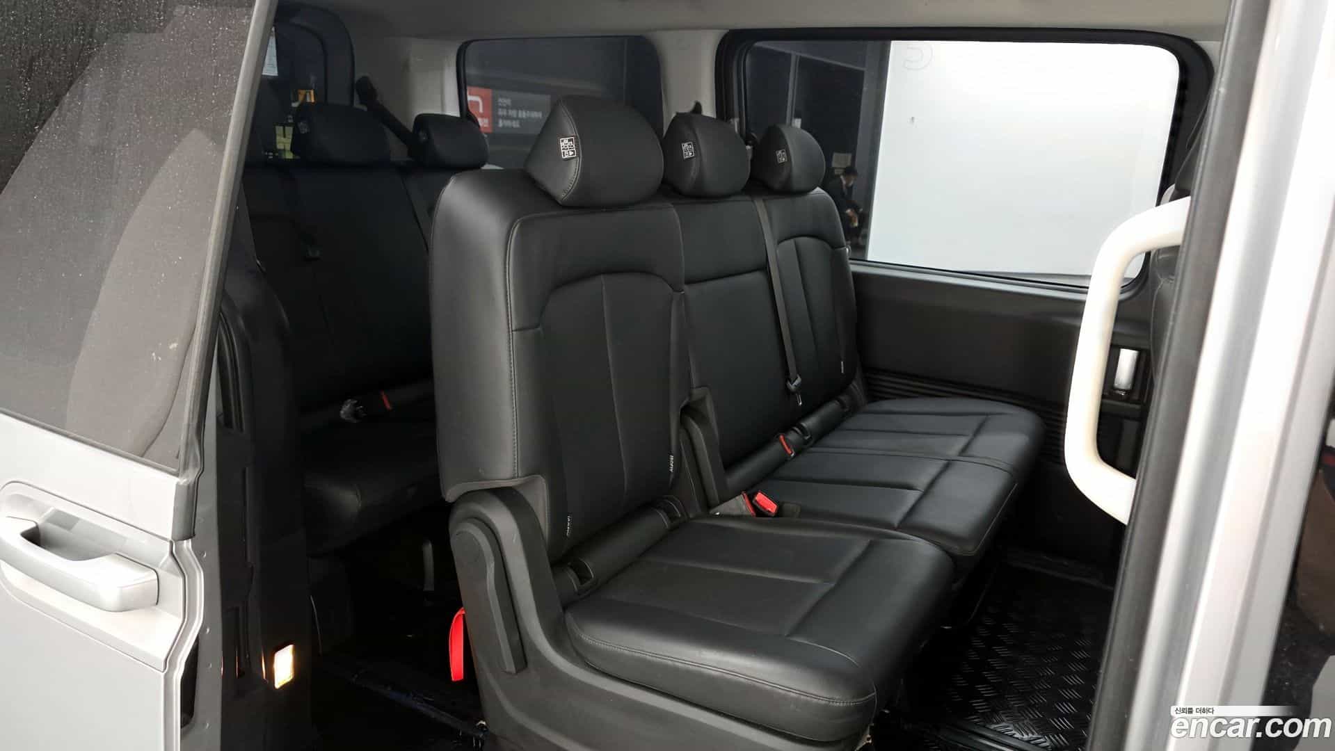 Staria Hyundai 2023.6-OPTION-015
