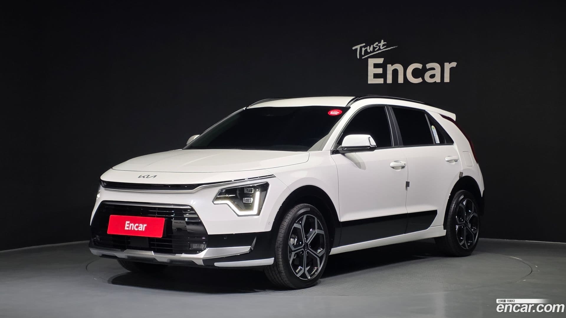 Main__Slider__Photo:Niro Kia 2025.3-0