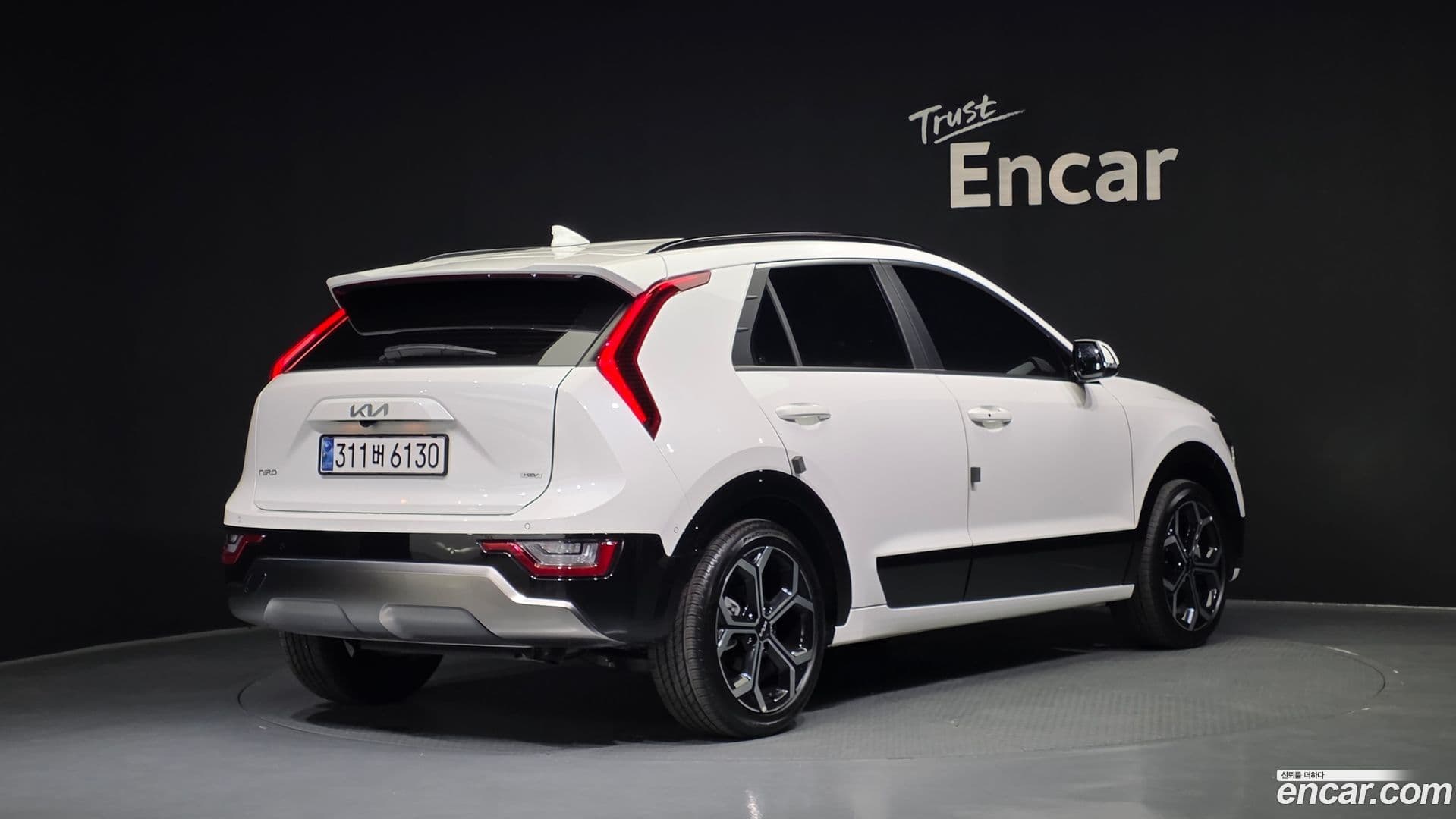 Main__Slider__Photo:Niro Kia 2025.3-1