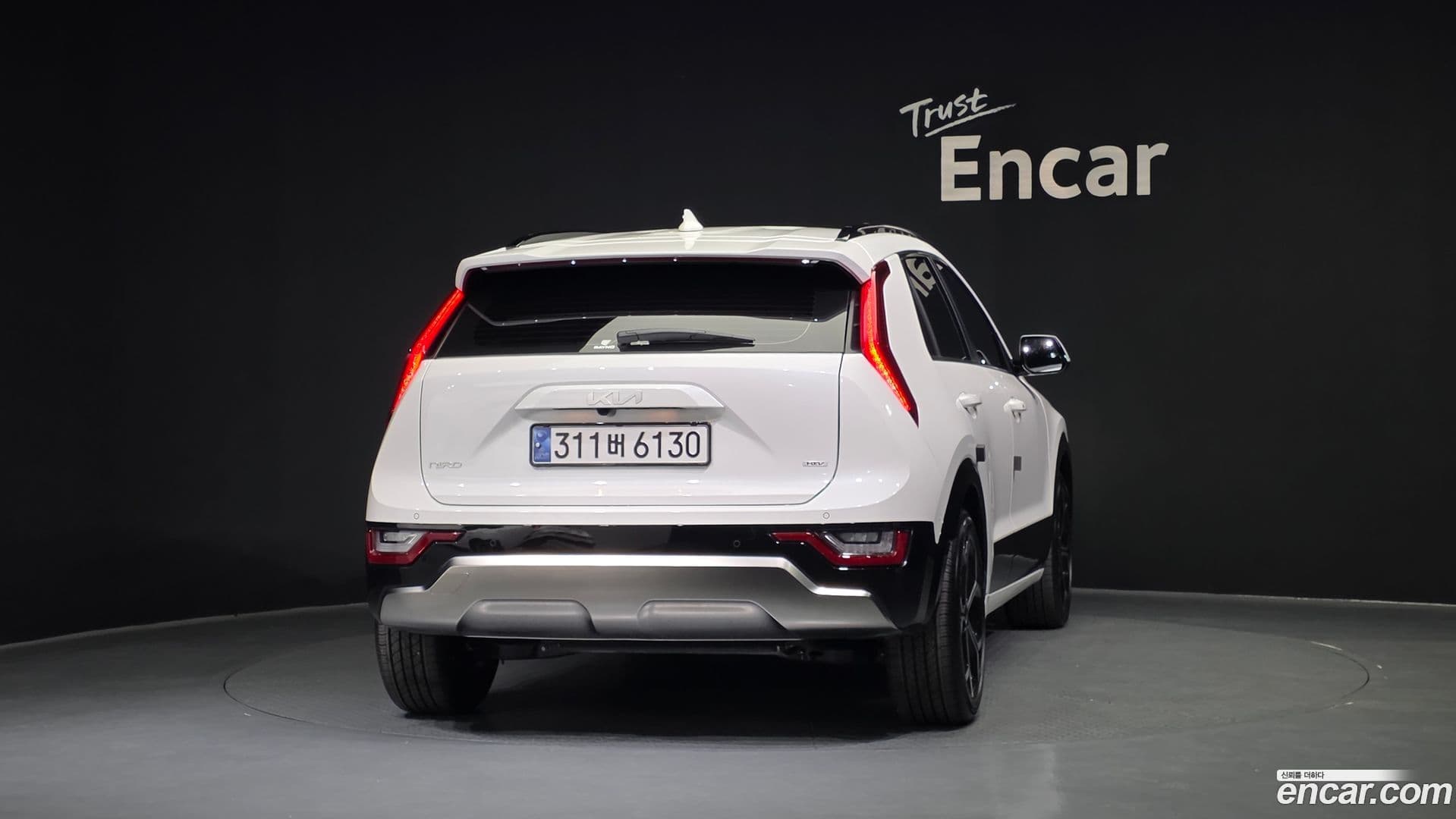 Main__Slider__Photo:Niro Kia 2025.3-3