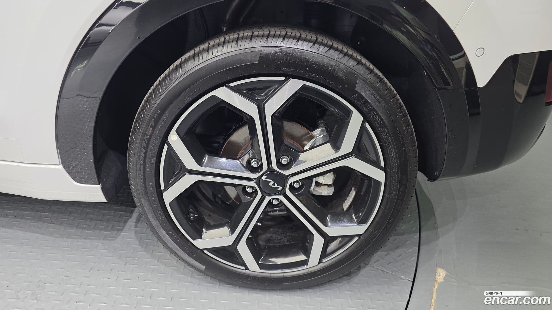 Main__Slider__Photo:Niro Kia 2025.3-20