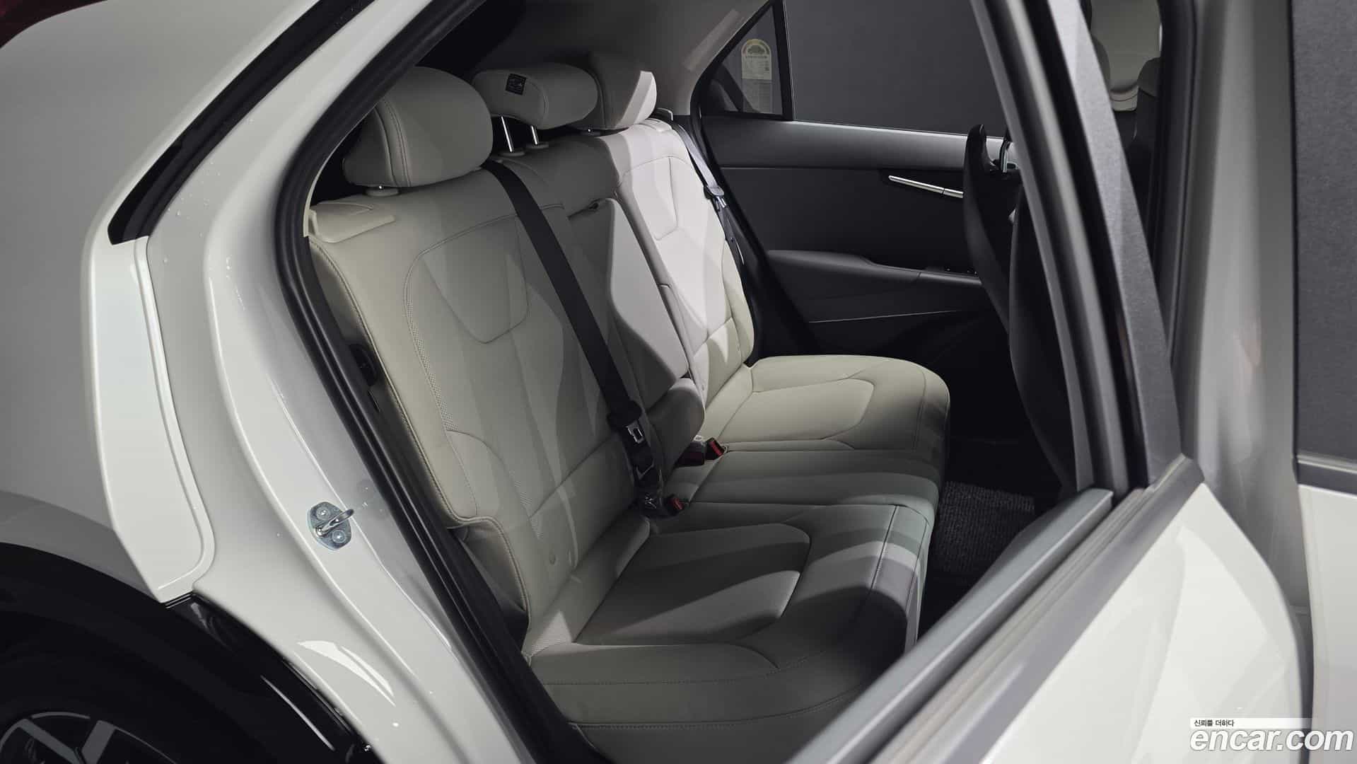 Niro Kia 2025.3-INNER-036