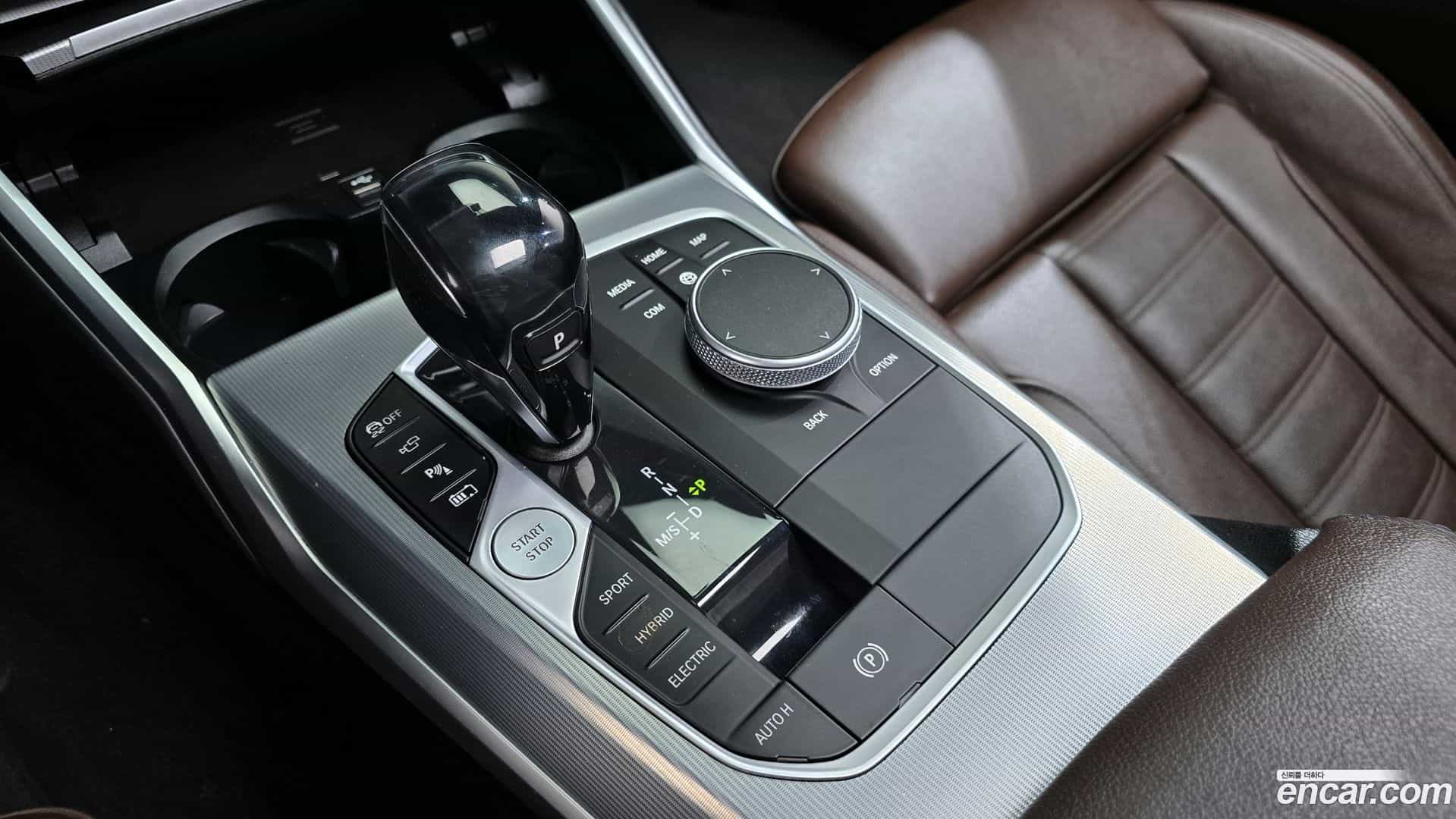 3-Series BMW 2021.4-INNER-009