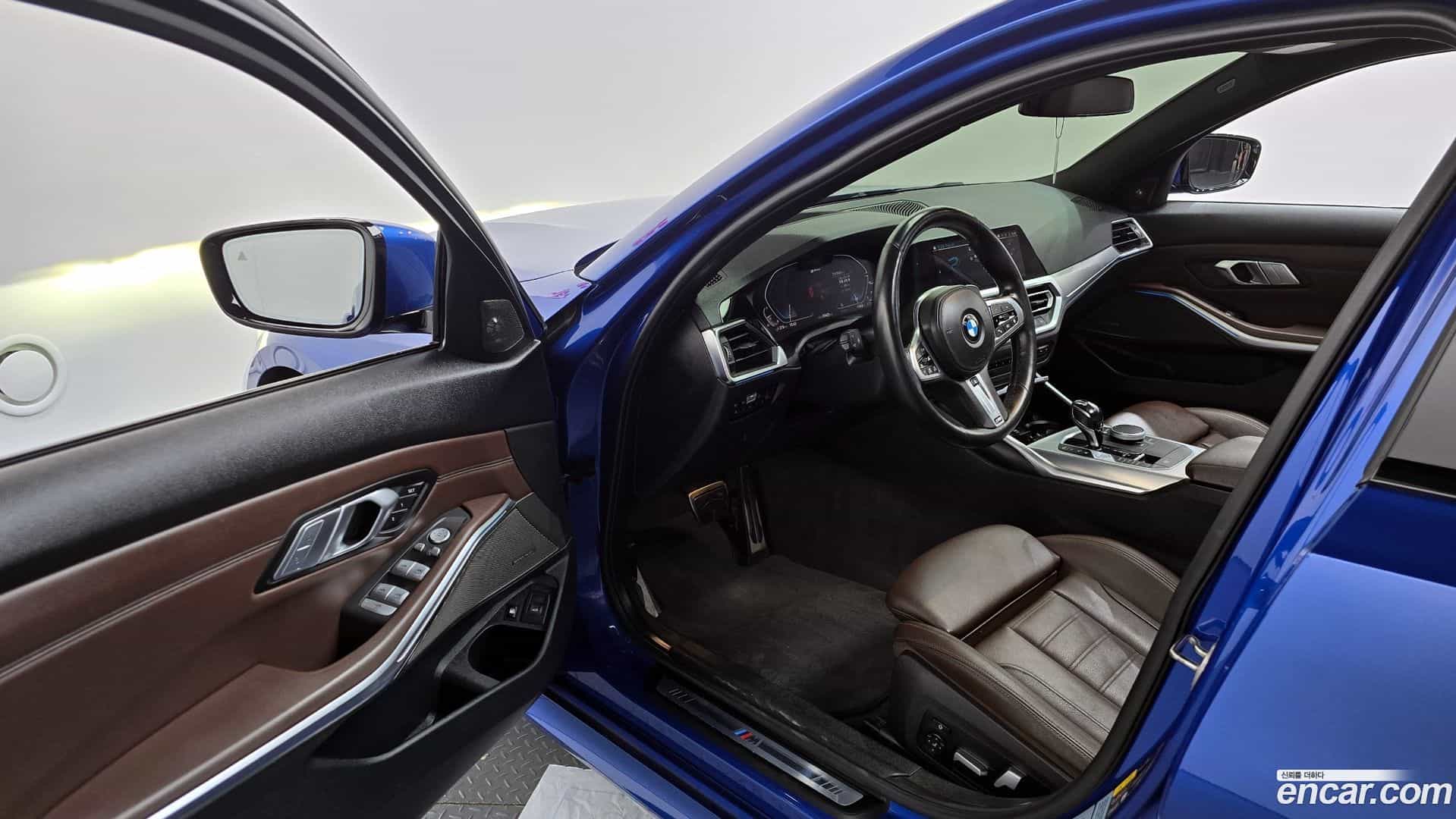 3-Series BMW 2021.4-INNER-010