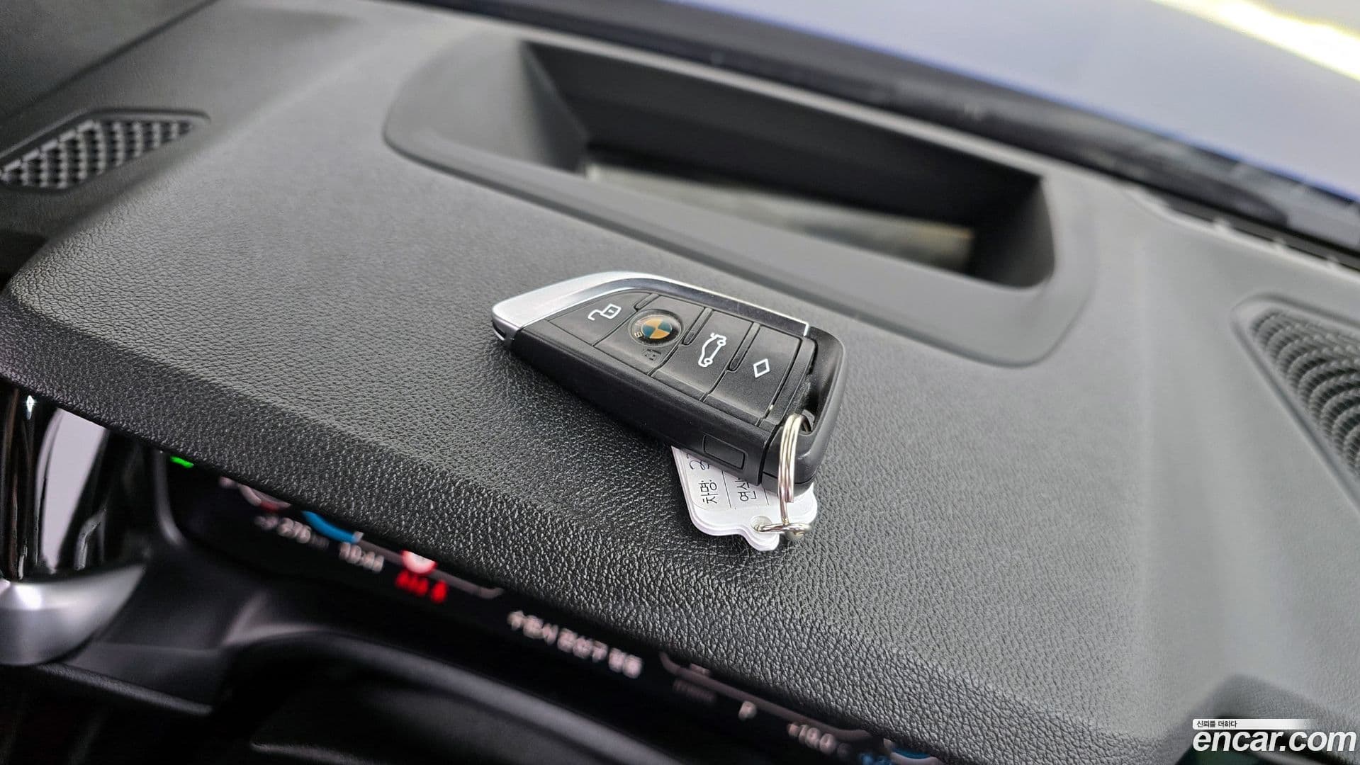 Main__Slider__Photo:3-Series BMW 2021.4-15