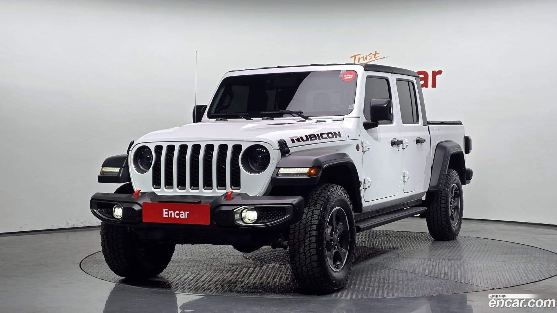 Main__Slider__Photo:Gladiator Jeep 2023.11-0