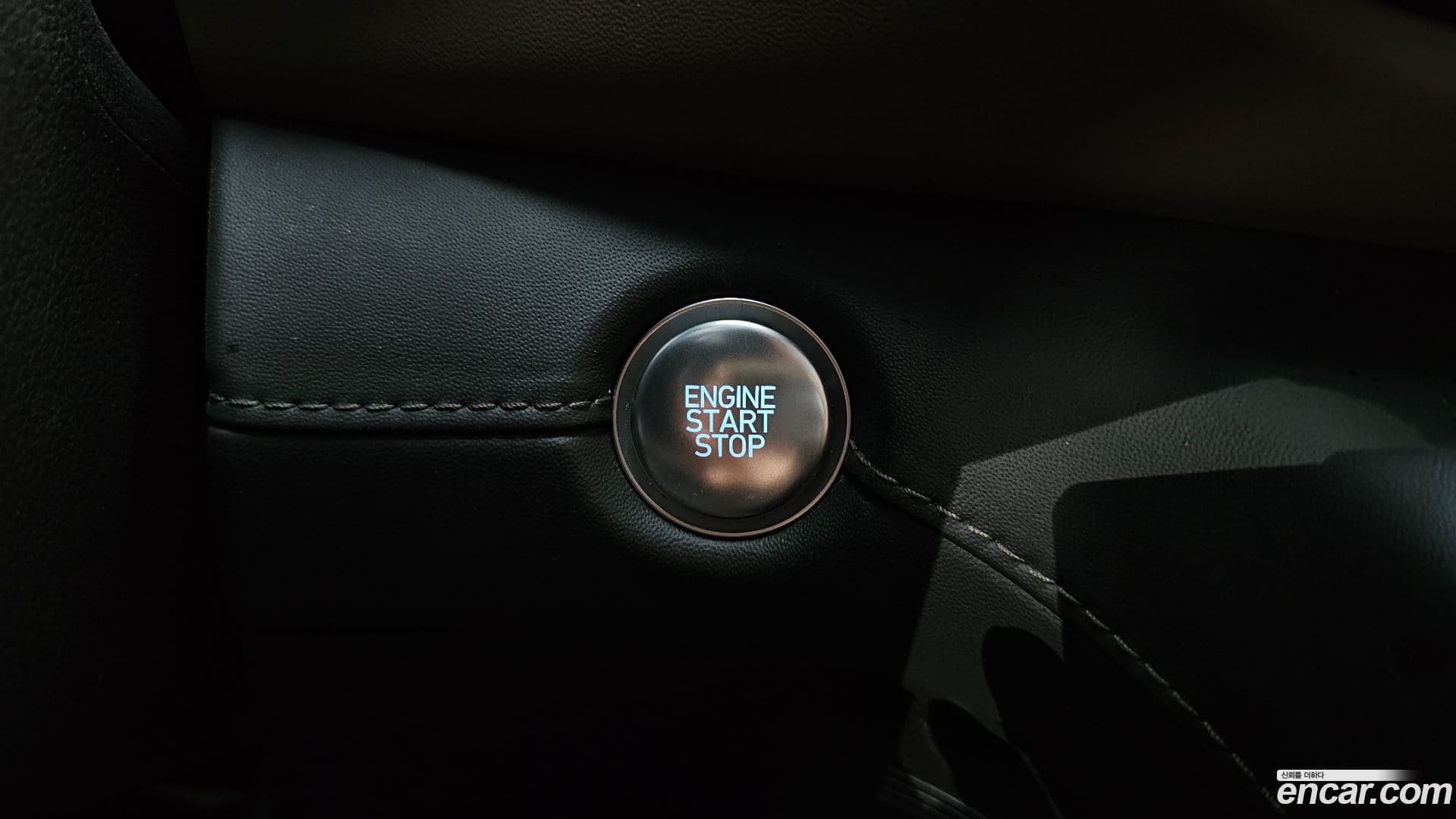 Main__Slider__Photo:Santafe Hyundai 2021.3-27