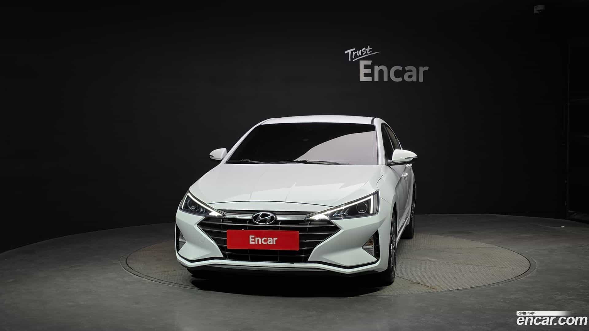 AVANTE Hyundai 2019.0-OUTER-003