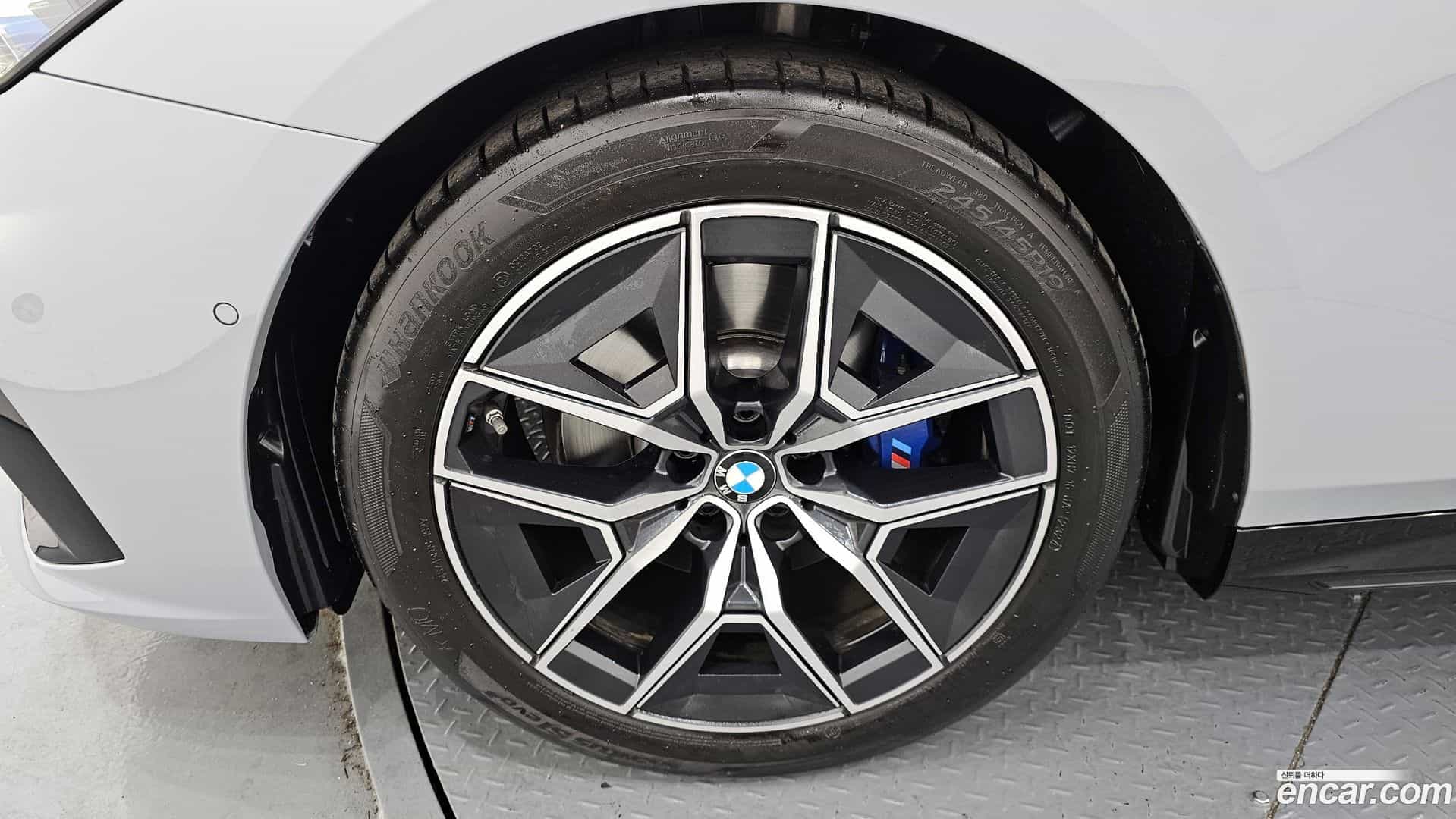 5-Series BMW 2024.9-OUTER-005