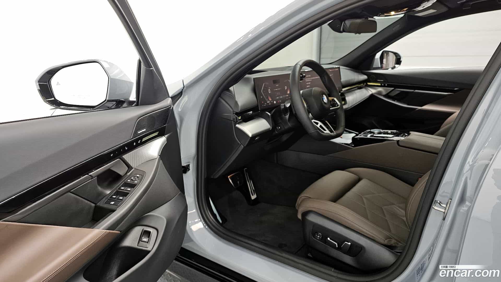 5-Series BMW 2024.9-INNER-010