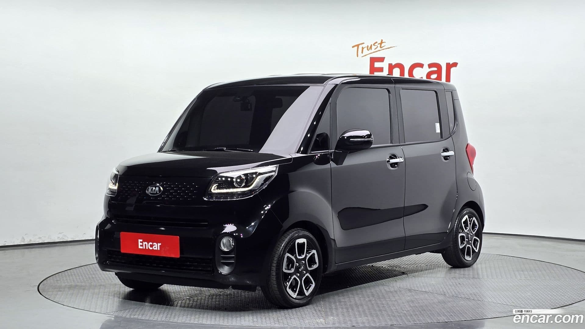 Main__Slider__Photo:RAY Kia 2021.3-0