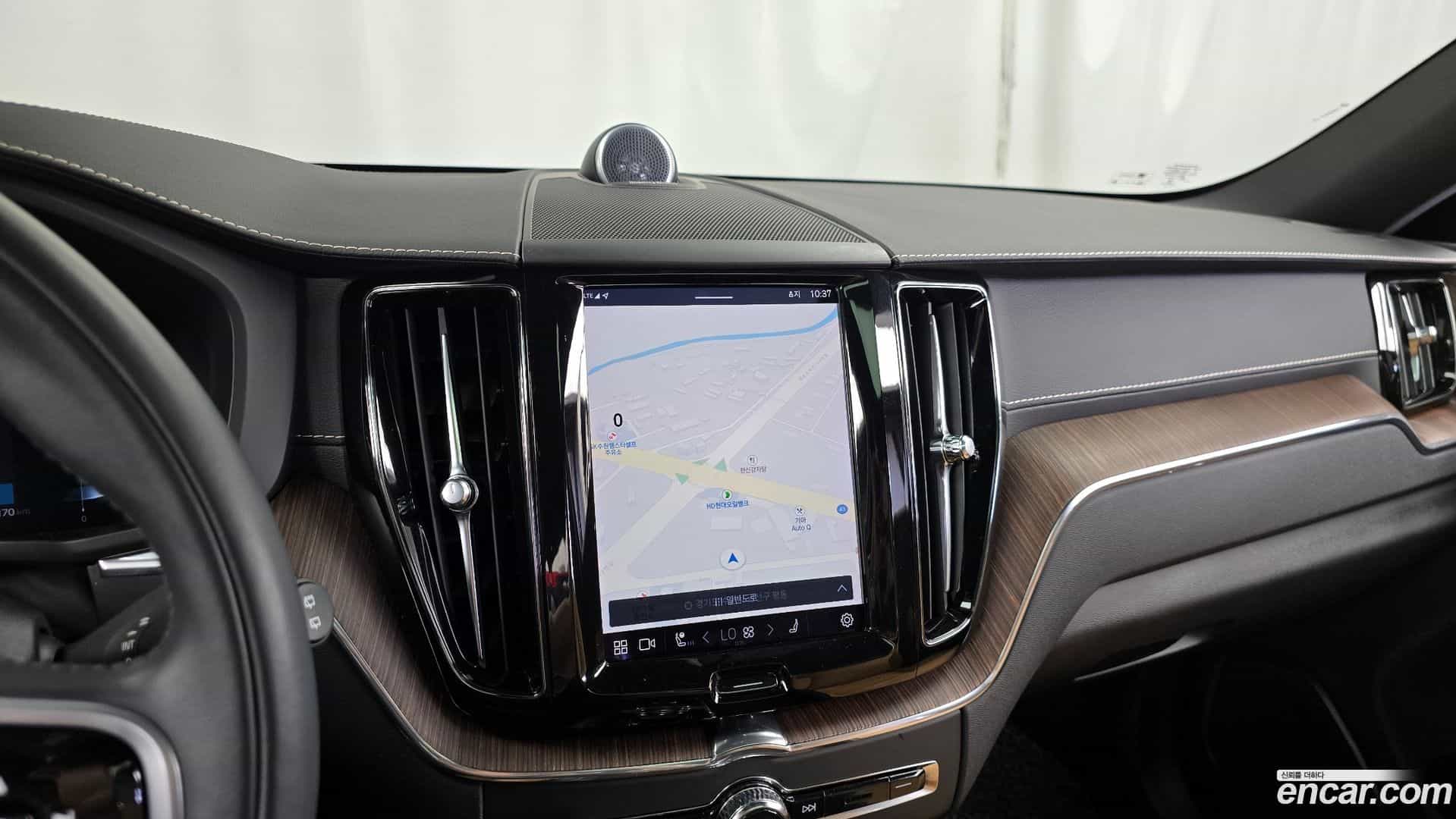 XC60 Volvo 2022.5-OPTION-016