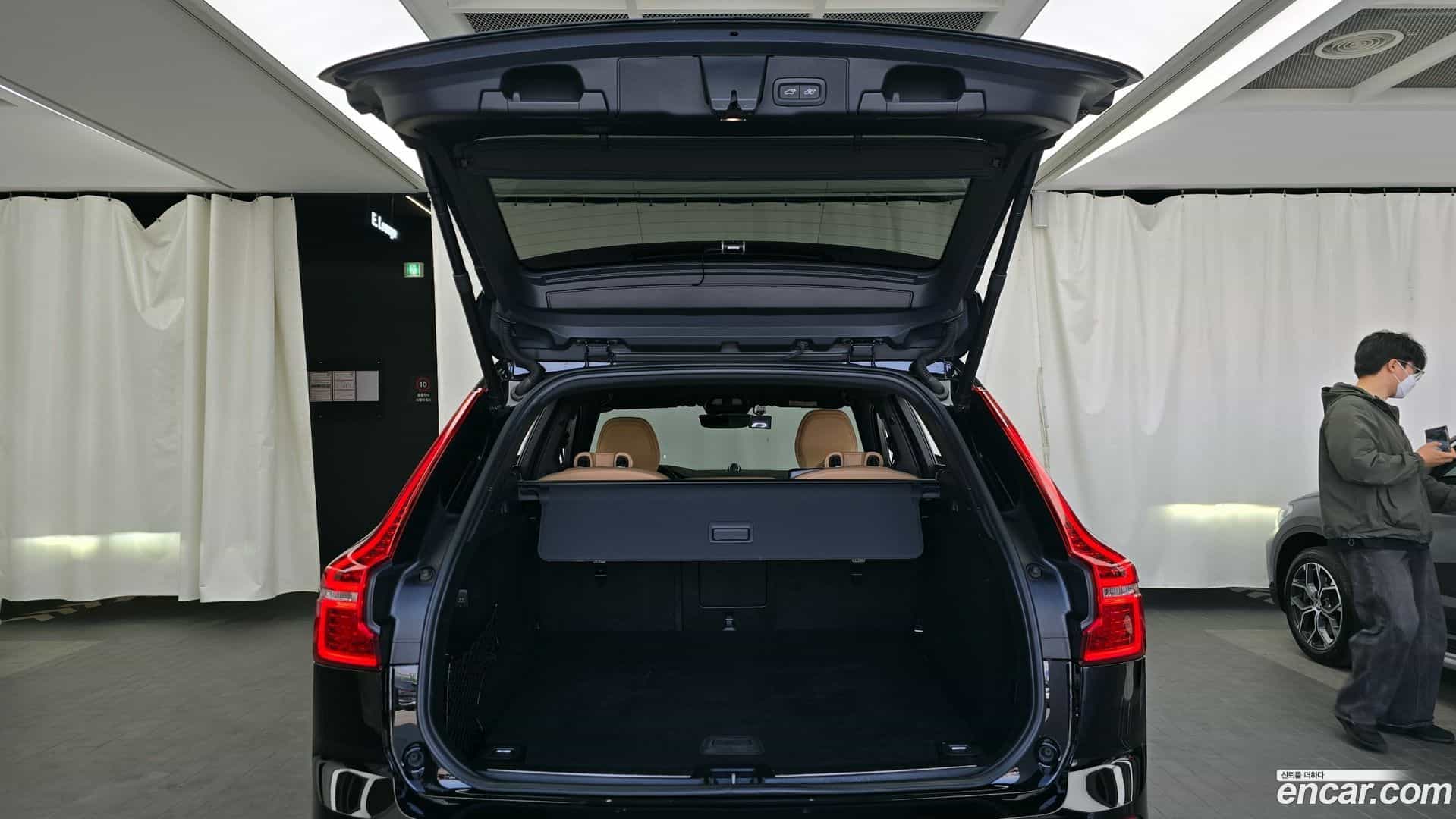 XC60 Volvo 2022.5-OPTION-024