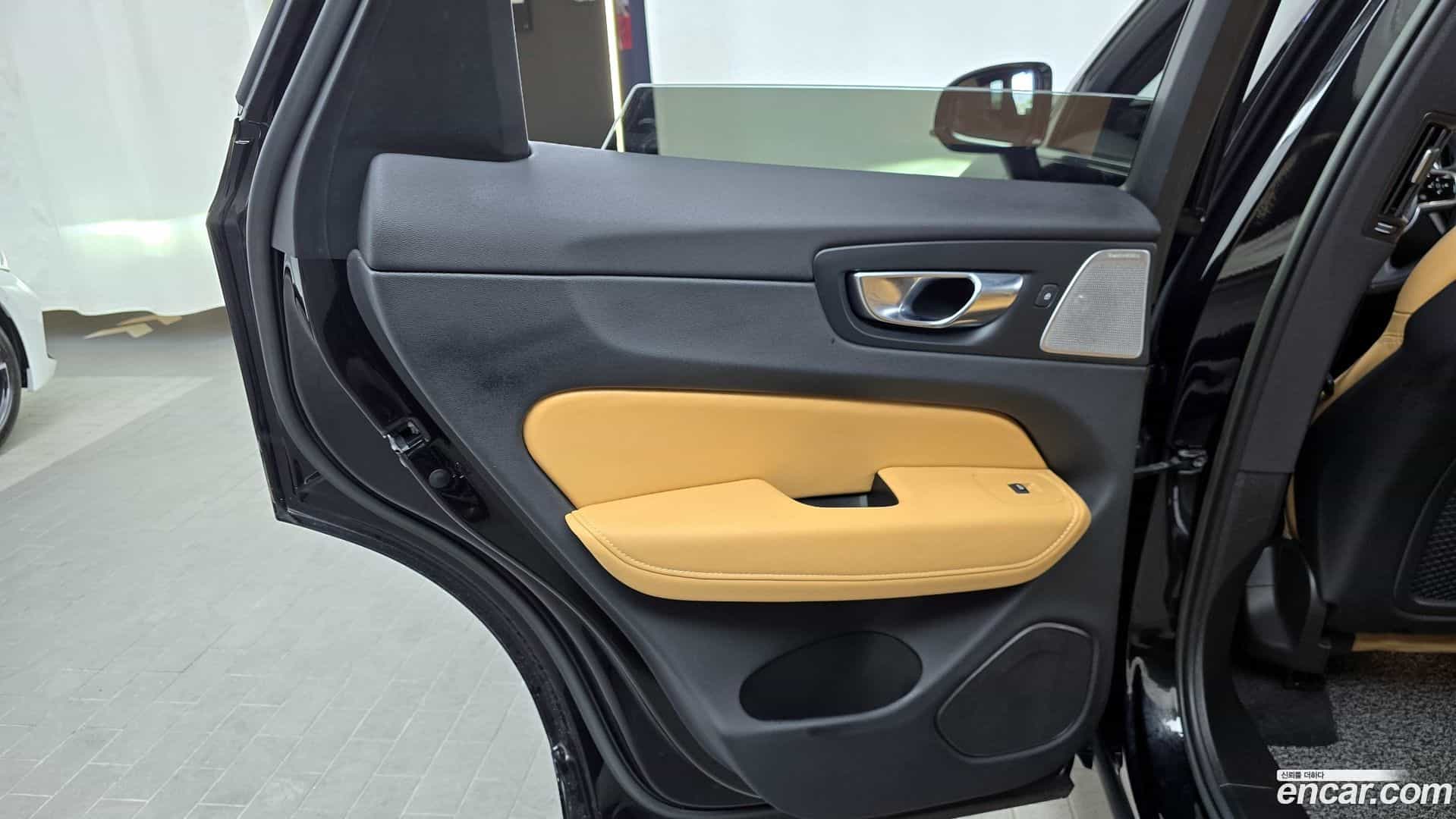 XC60 Volvo 2022.5-INNER-035