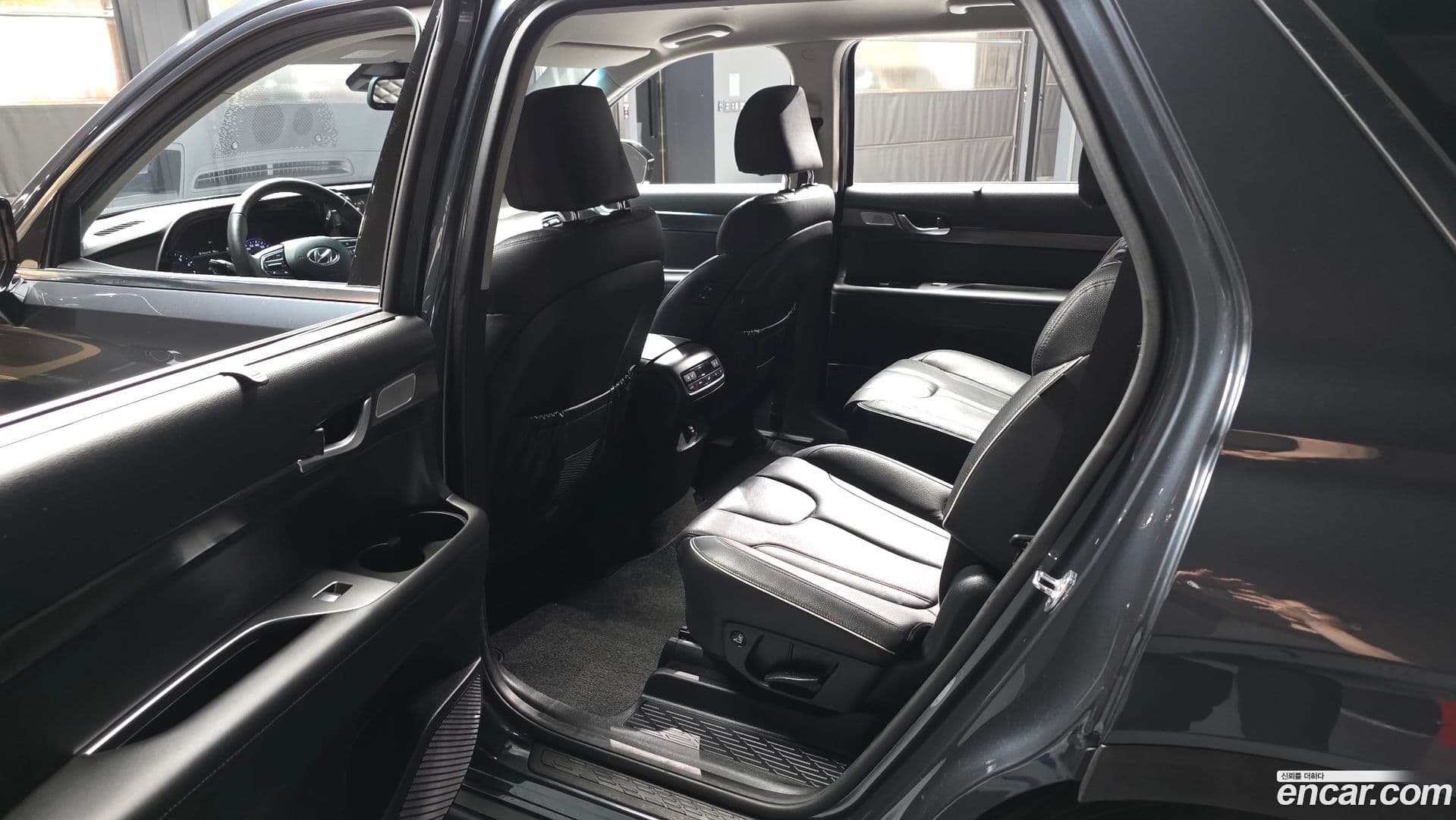 Main__Slider__Photo:Palisade Hyundai 2019.0-25