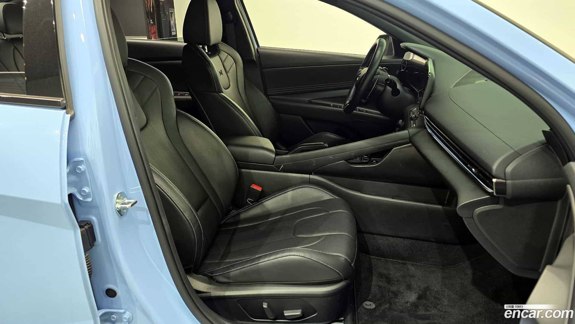 AVANTE Hyundai 2022.3-OPTION-016