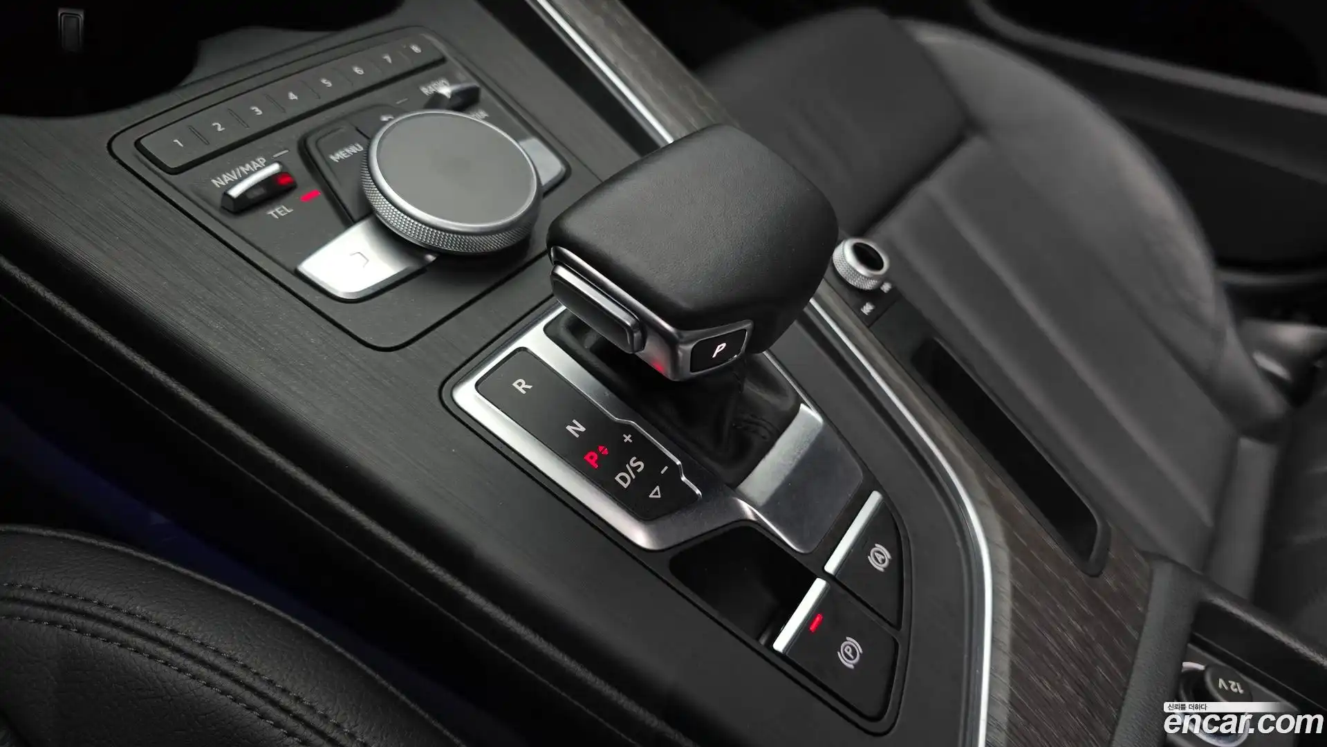 A4 Audi 2019.11-INNER-009