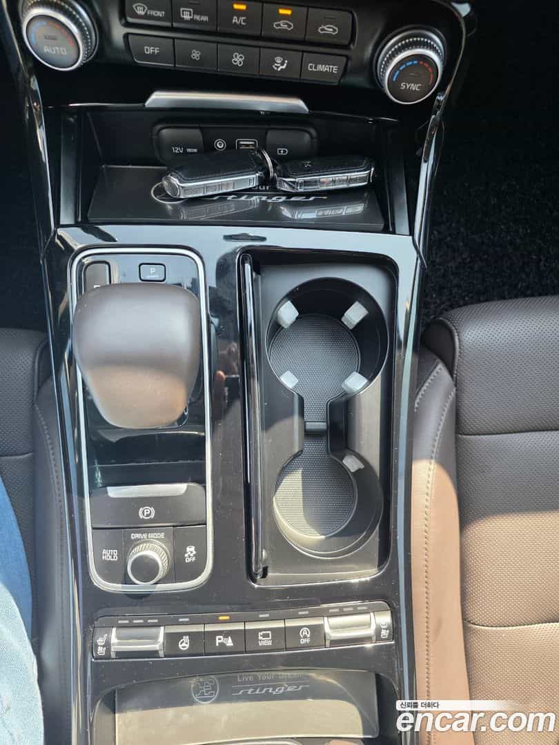 Stinger Kia 2017.6-OPTION-016