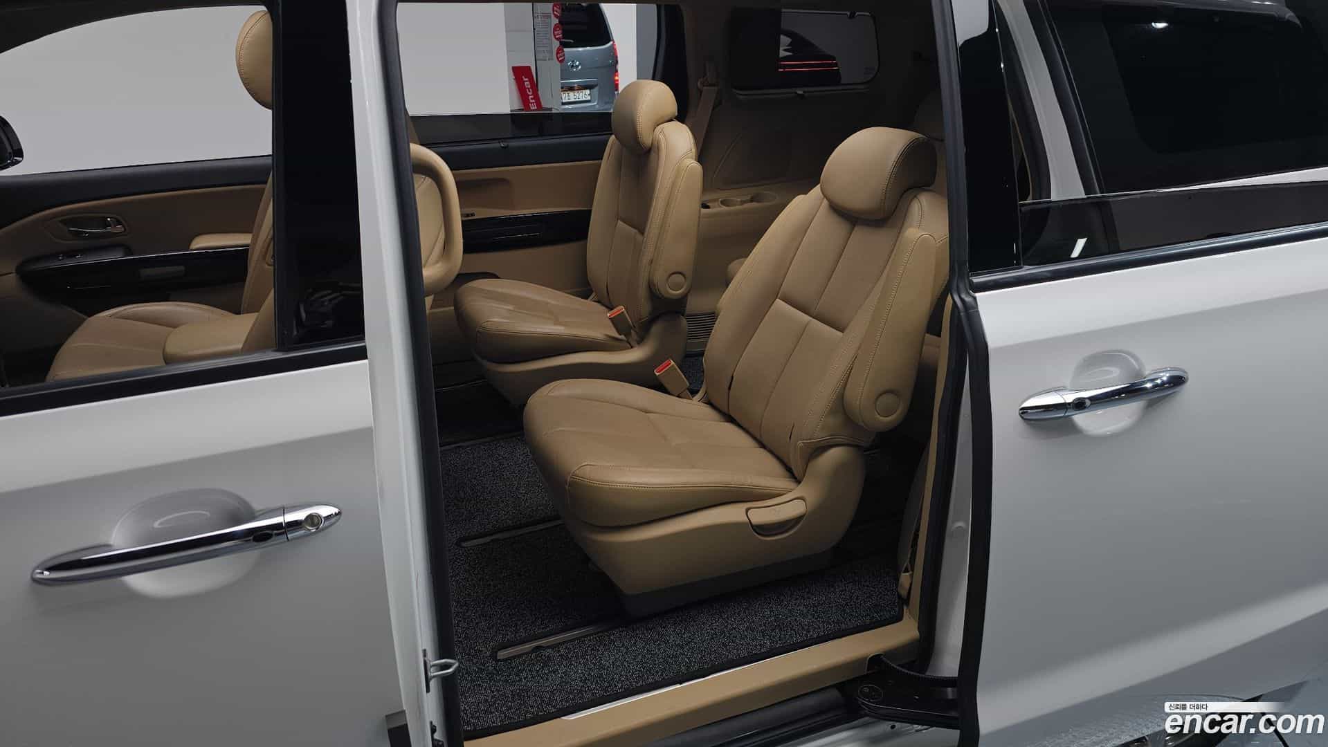 Canival Kia 2020.1-OPTION-015