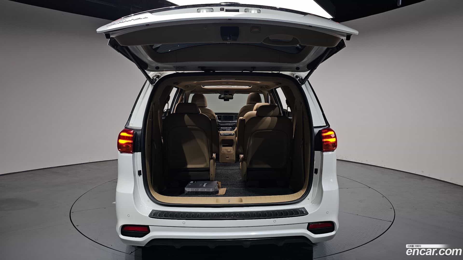 Canival Kia 2020.1-OPTION-024