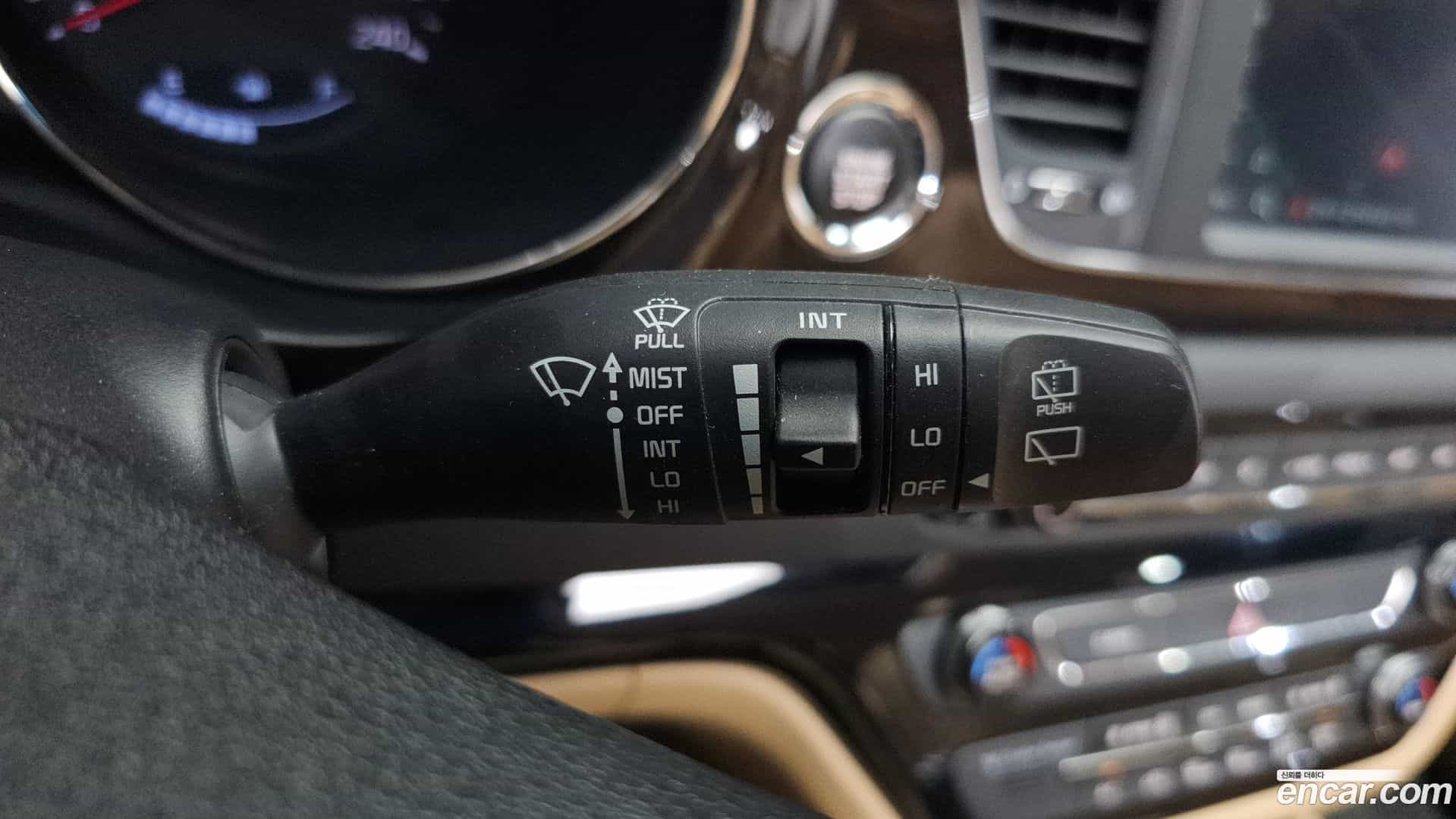 Canival Kia 2020.1-OPTION-042