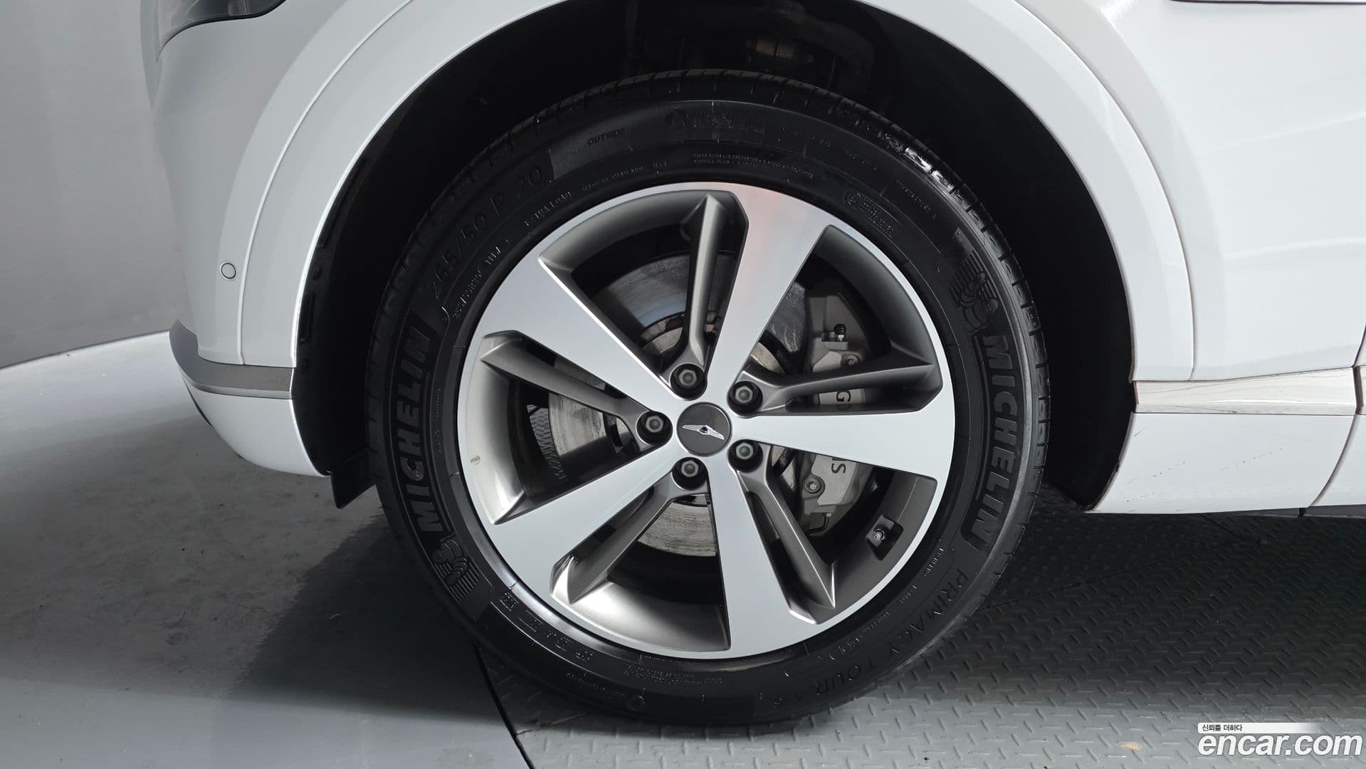Main__Slider__Photo:GV80 Genesis 2022.10-4