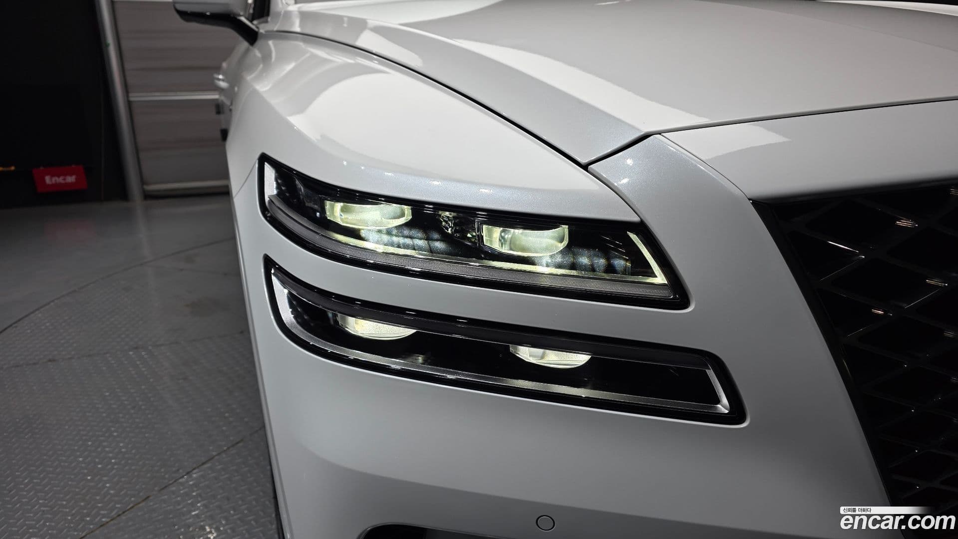 Main__Slider__Photo:GV80 Genesis 2022.10-21