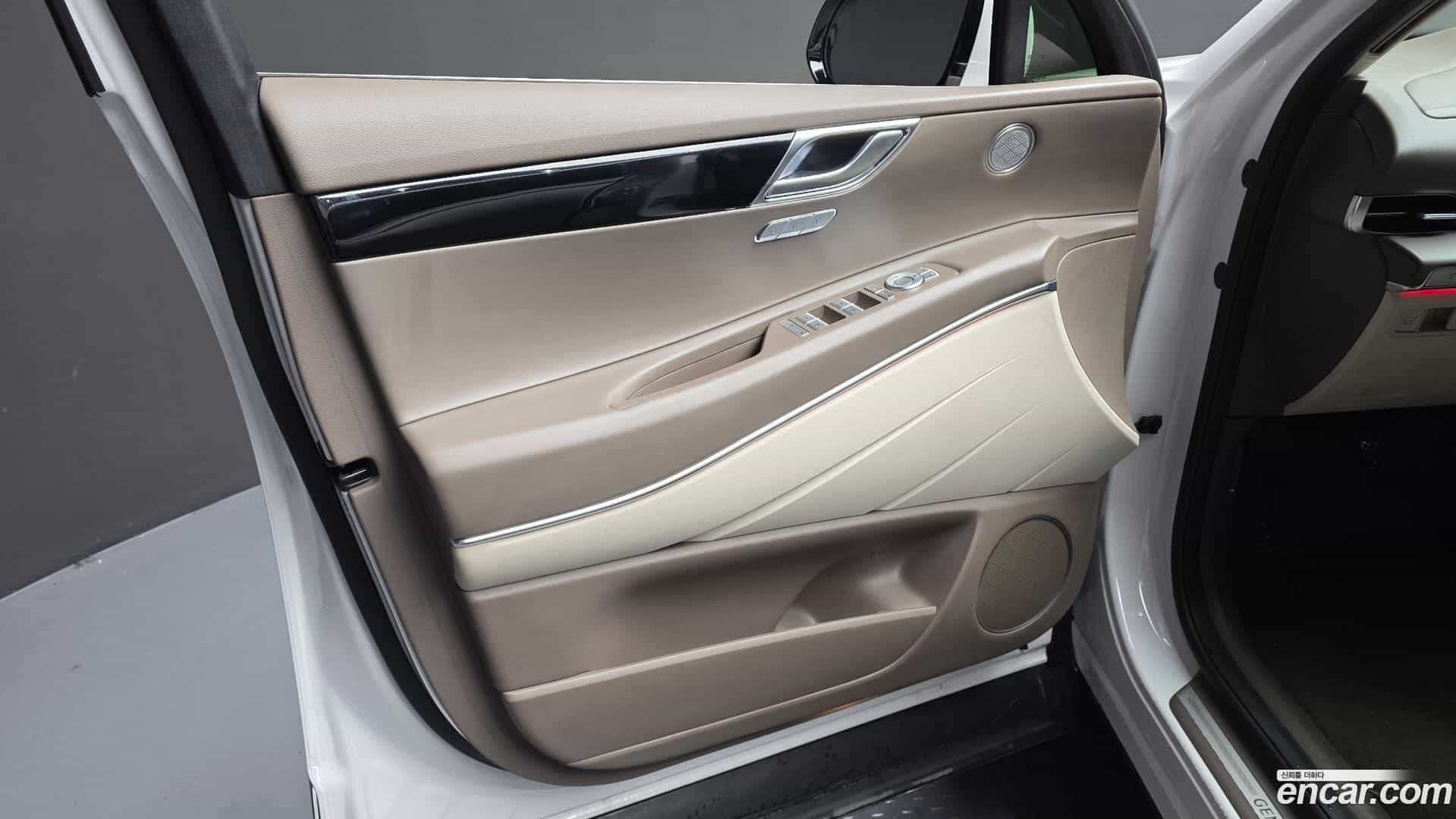 GV80 Genesis 2022.10-INNER-034