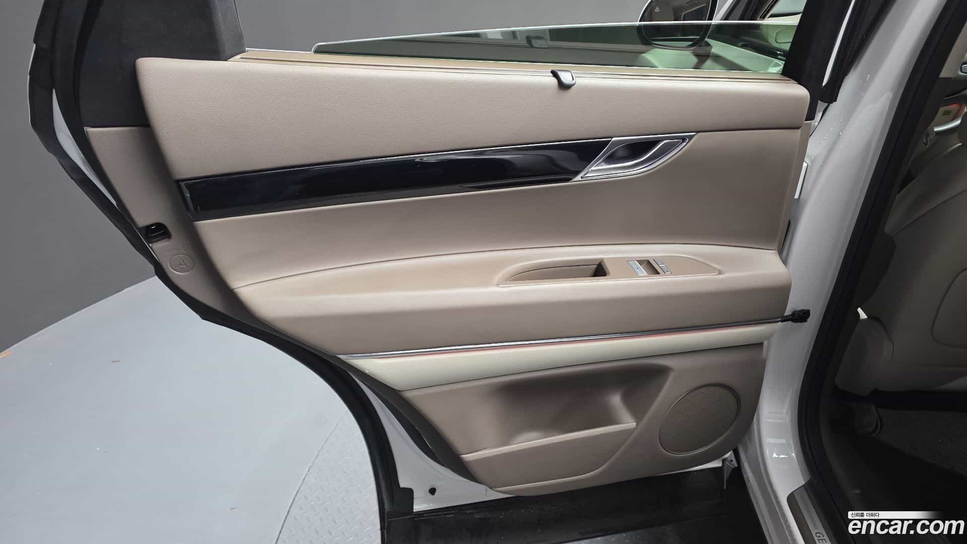 GV80 Genesis 2022.10-INNER-035