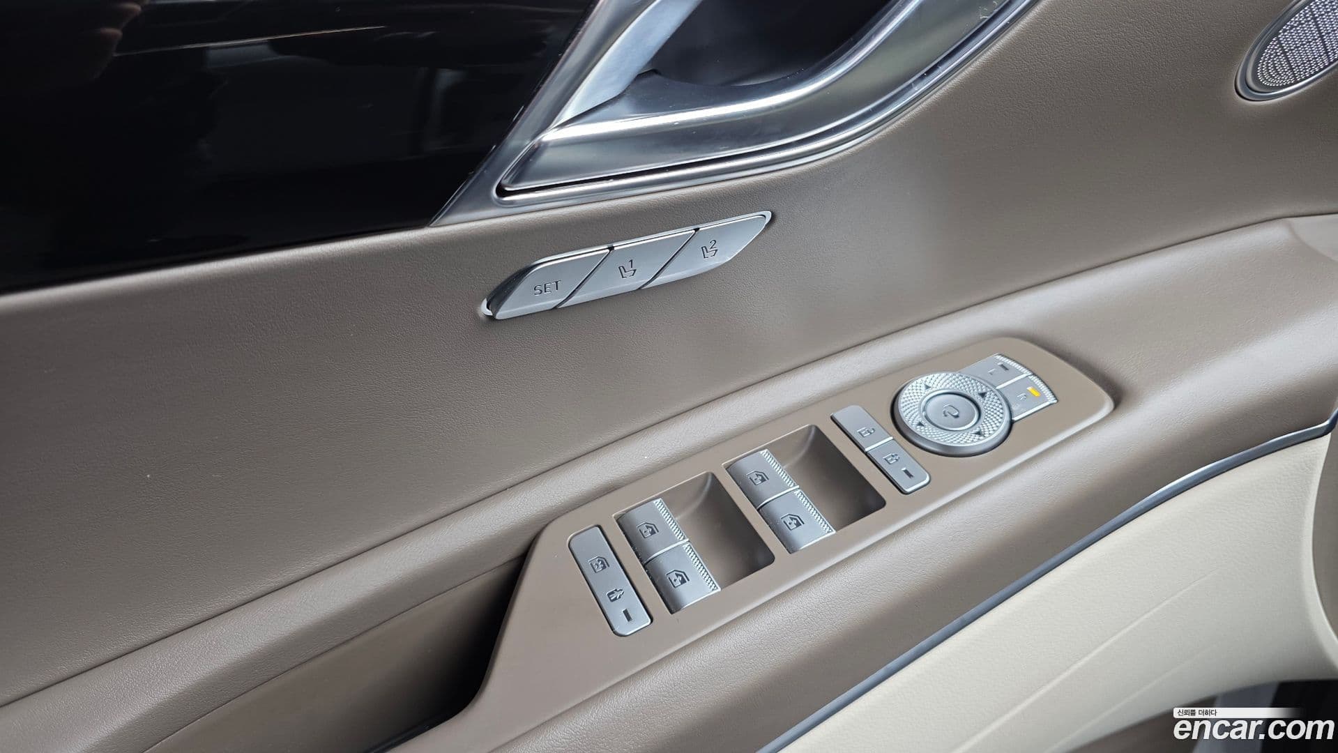 Main__Slider__Photo:GV80 Genesis 2022.10-29