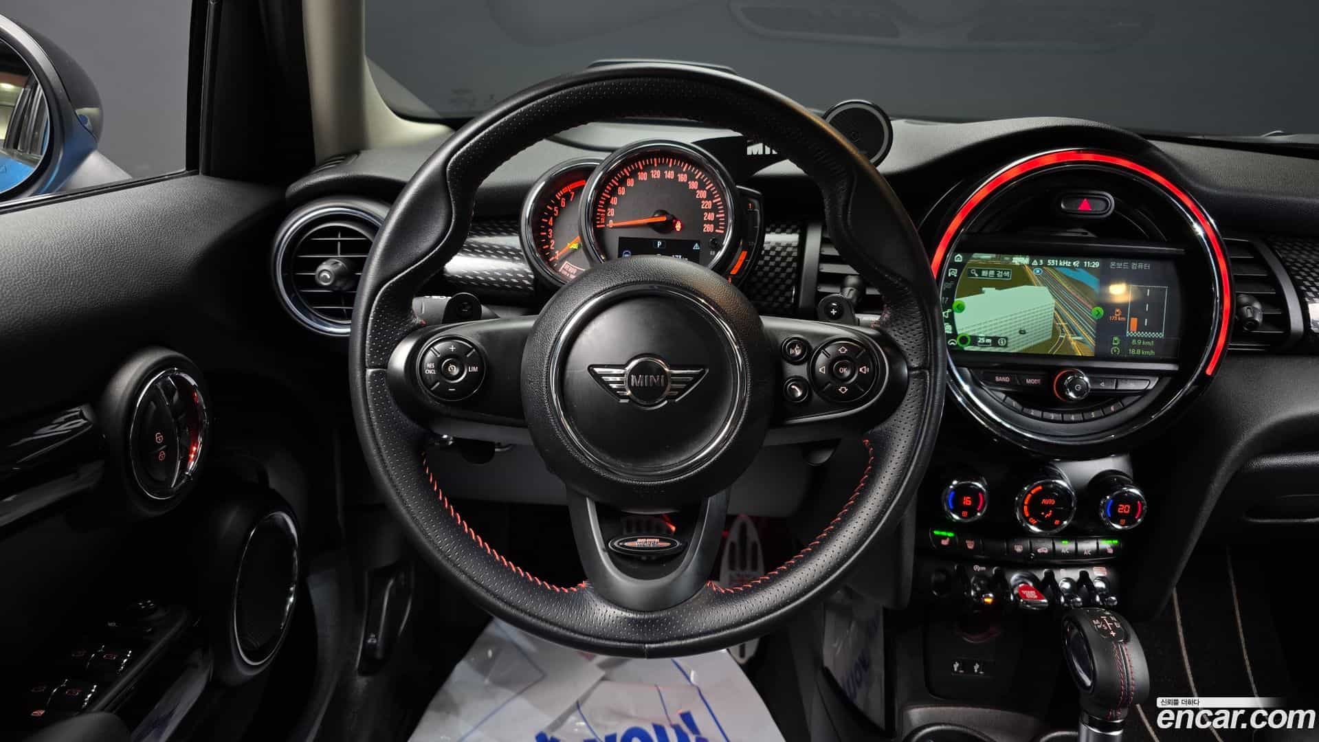 Cooper Mini 2018.6-OPTION-017