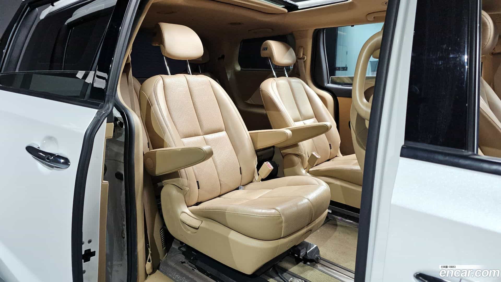 Canival Kia 2018.4-OPTION-015