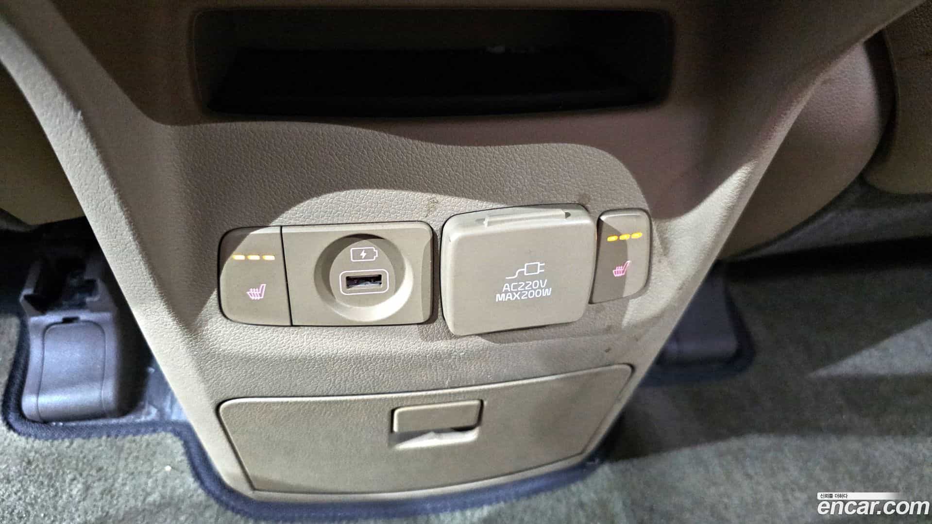 Canival Kia 2018.4-OPTION-021