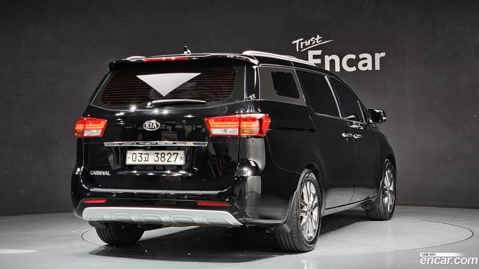 Canival Kia 2017.8-OUTER-002