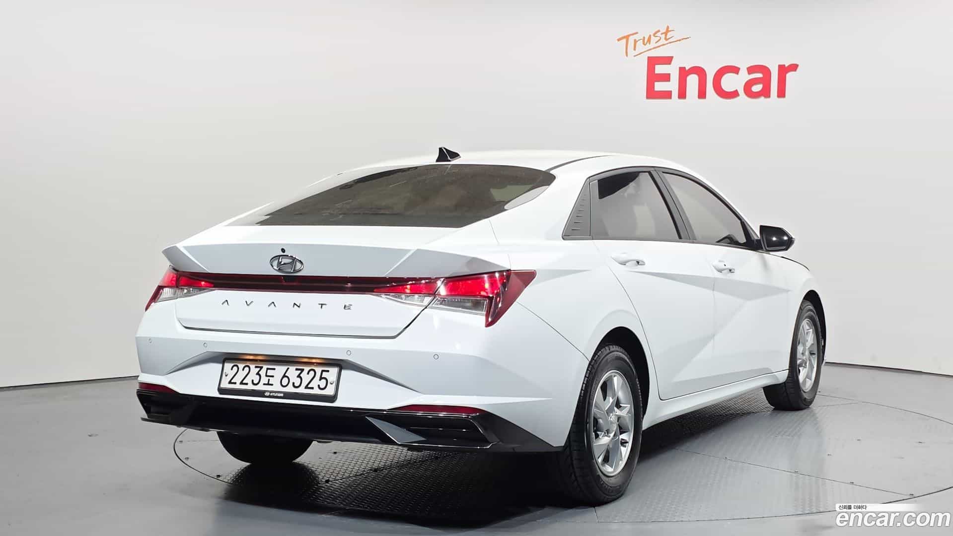 AVANTE Hyundai 2022.0-OUTER-002