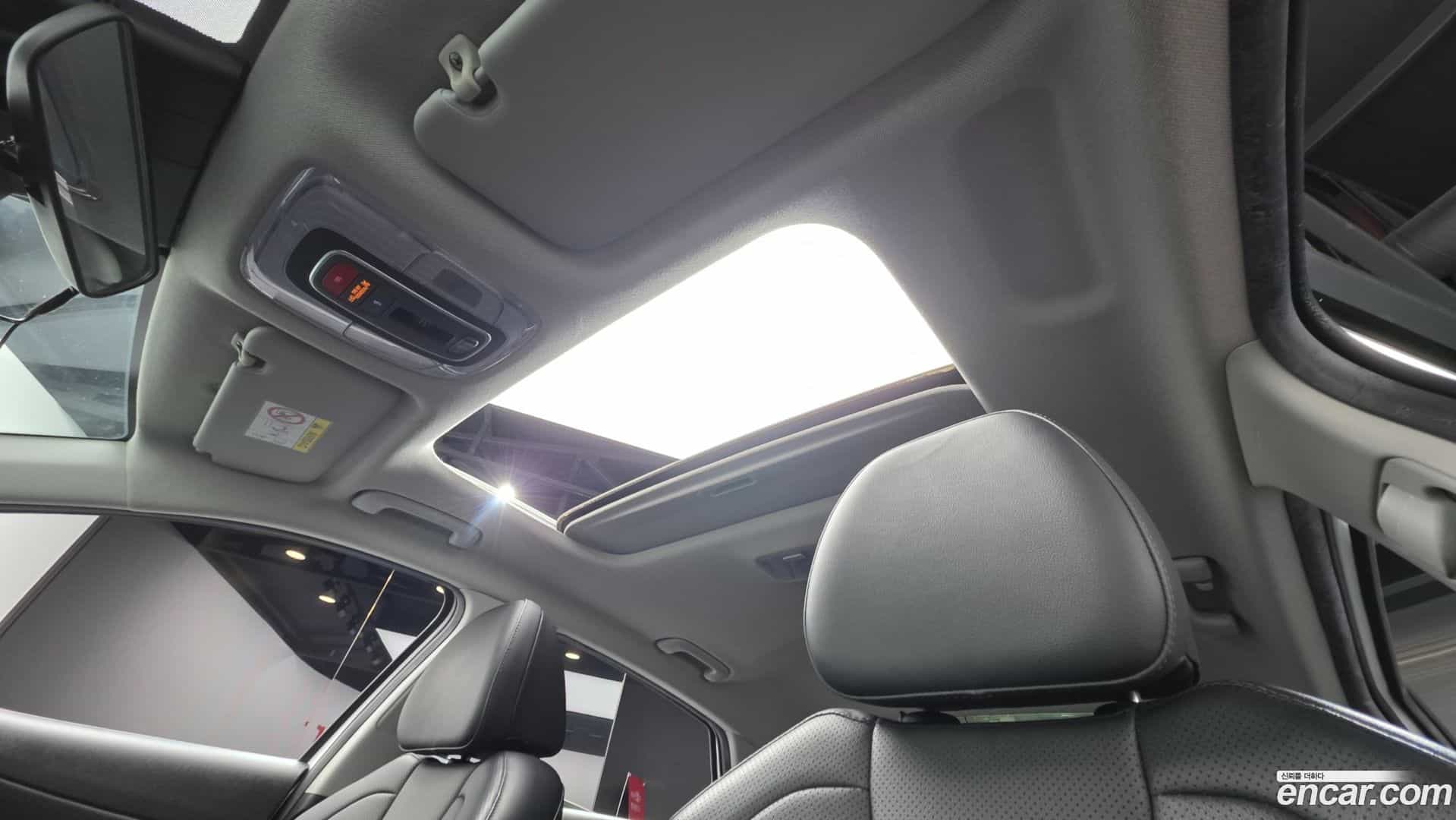 AVANTE Hyundai 2022.0-OPTION-015