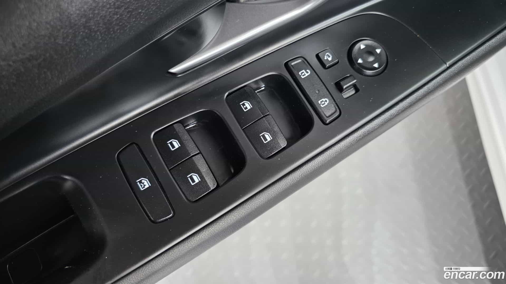 AVANTE Hyundai 2022.0-OPTION-017