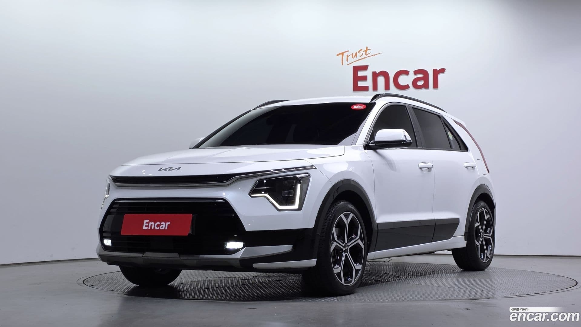 Main__Slider__Photo:Niro Kia 2022.4-0