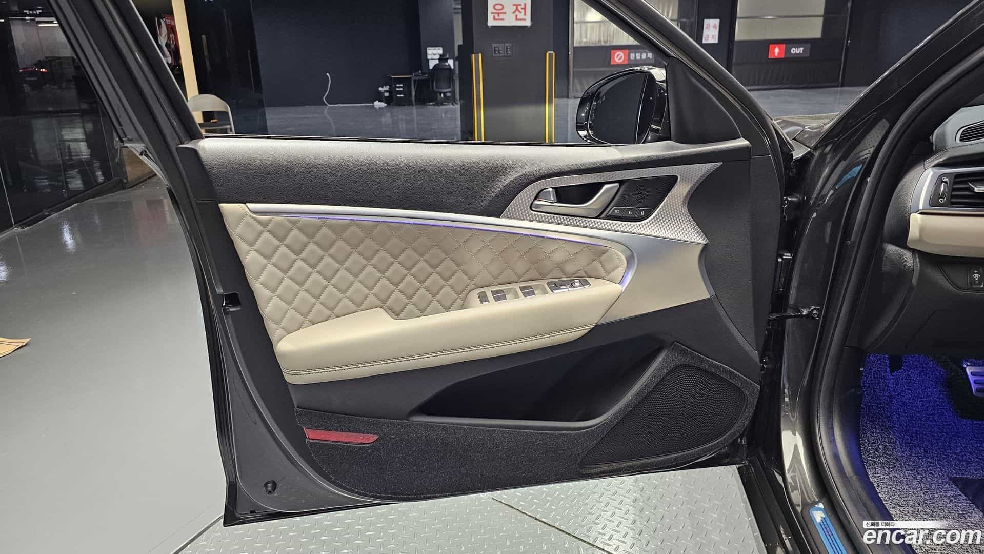 G70 Genesis 2022.5-INNER-034