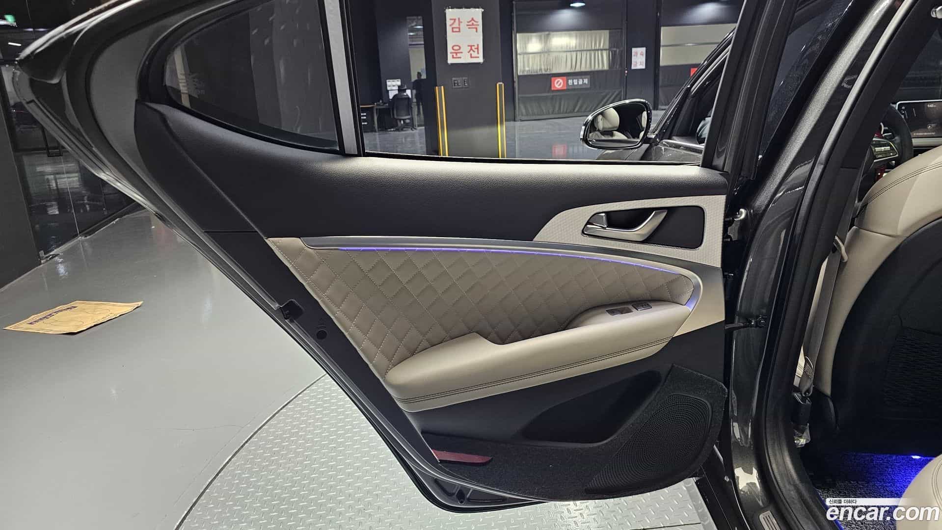 G70 Genesis 2022.5-INNER-035