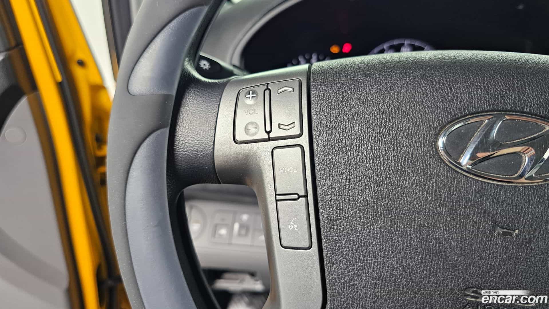 Starex Hyundai 2019.9-OPTION-018