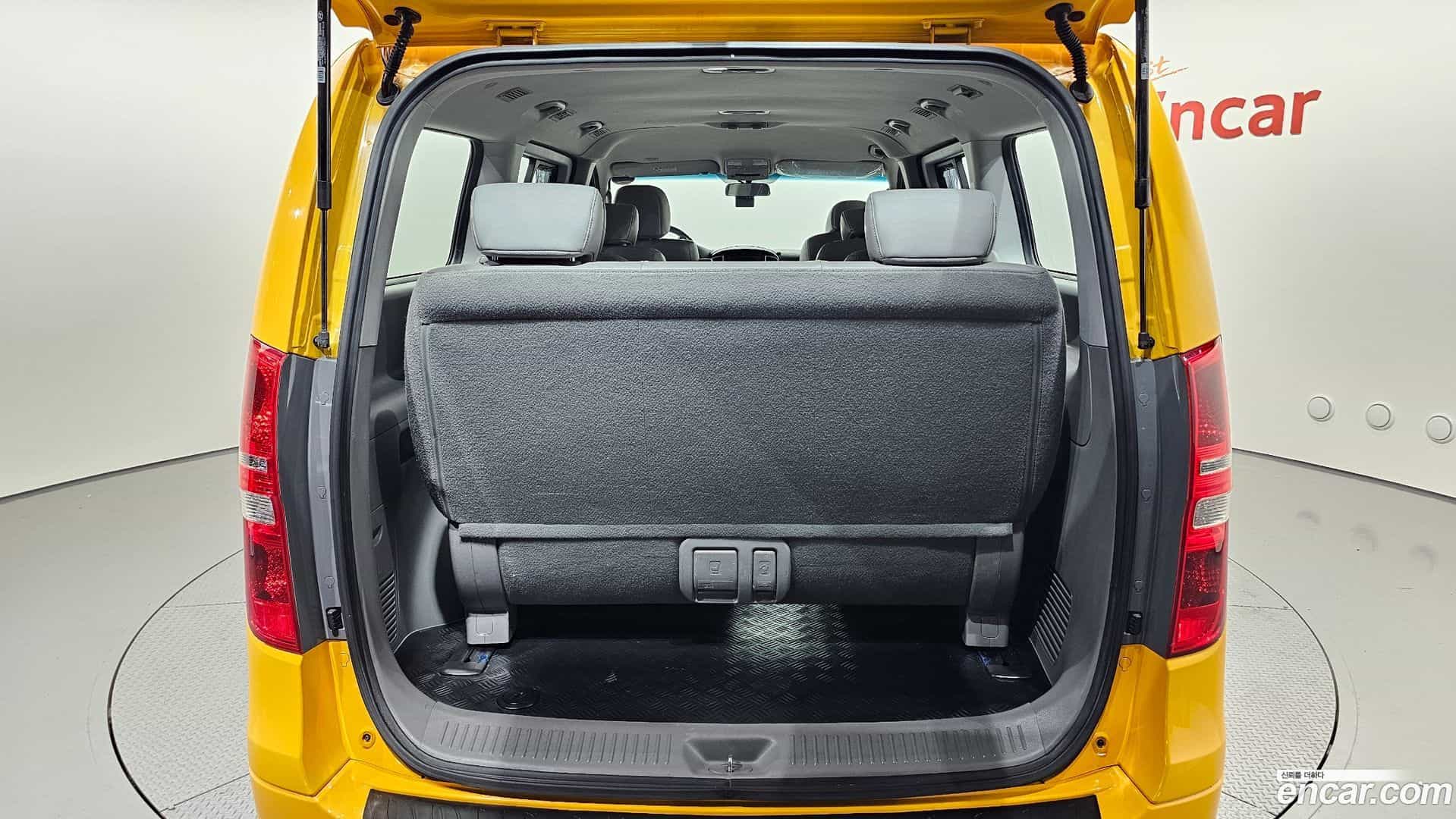 Starex Hyundai 2019.9-OPTION-019