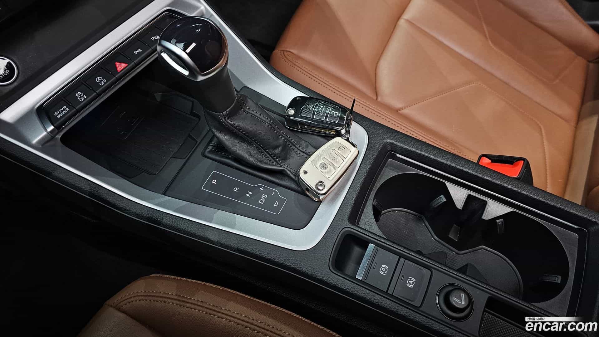 Q3 Audi 2022.11-INNER-009